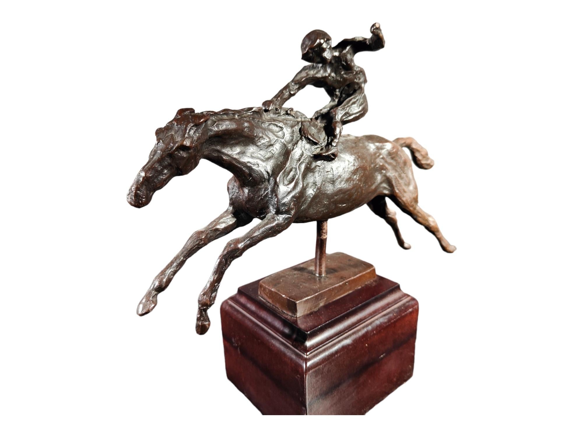 Européen Sculpture de polo bronze en vente