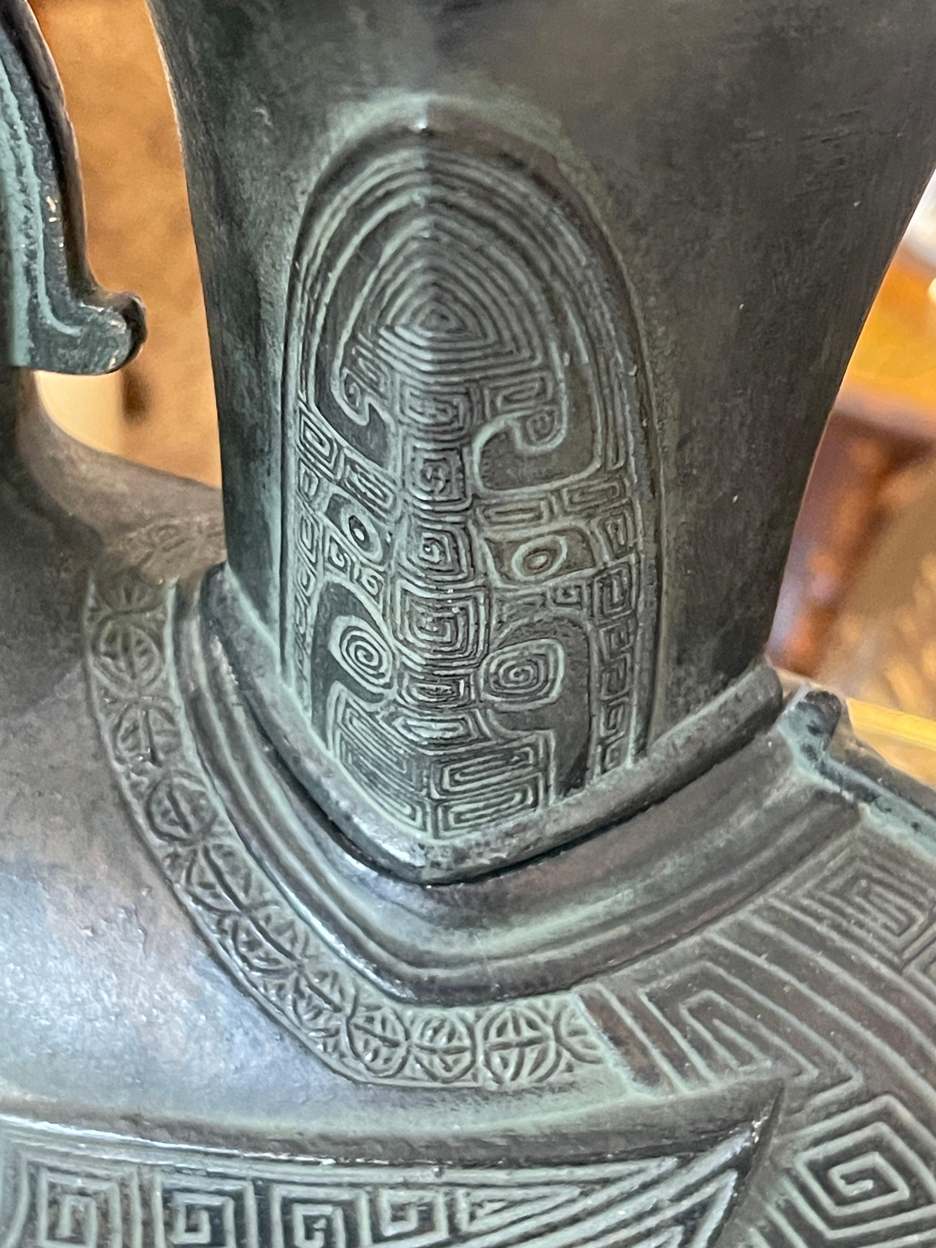 Bronze Pompeian Style Bird Table Lamp Attributed To William Billy Haines, 1950s 3