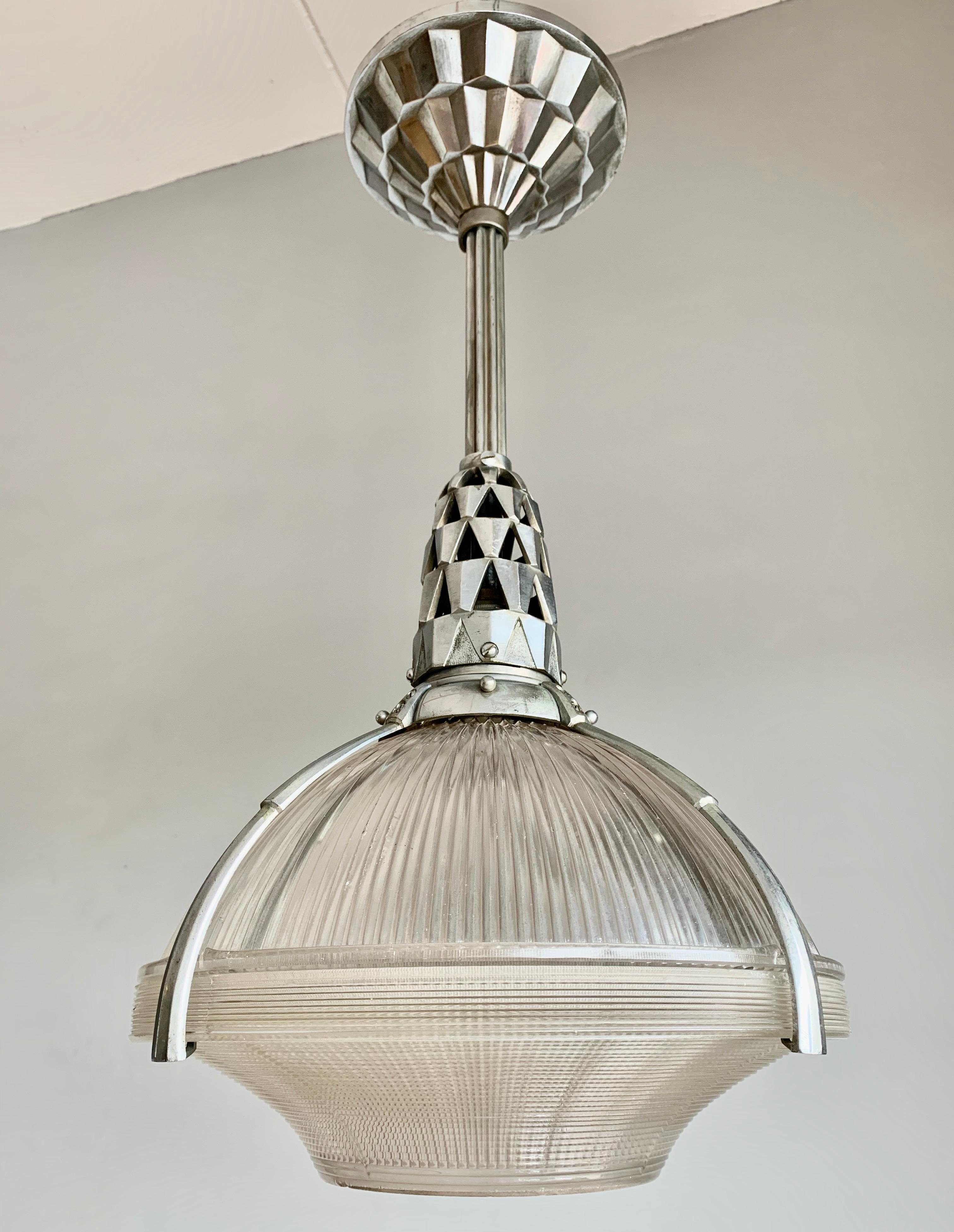 Stunning Art Deco light fixture by master-designer Ruhlmann for 