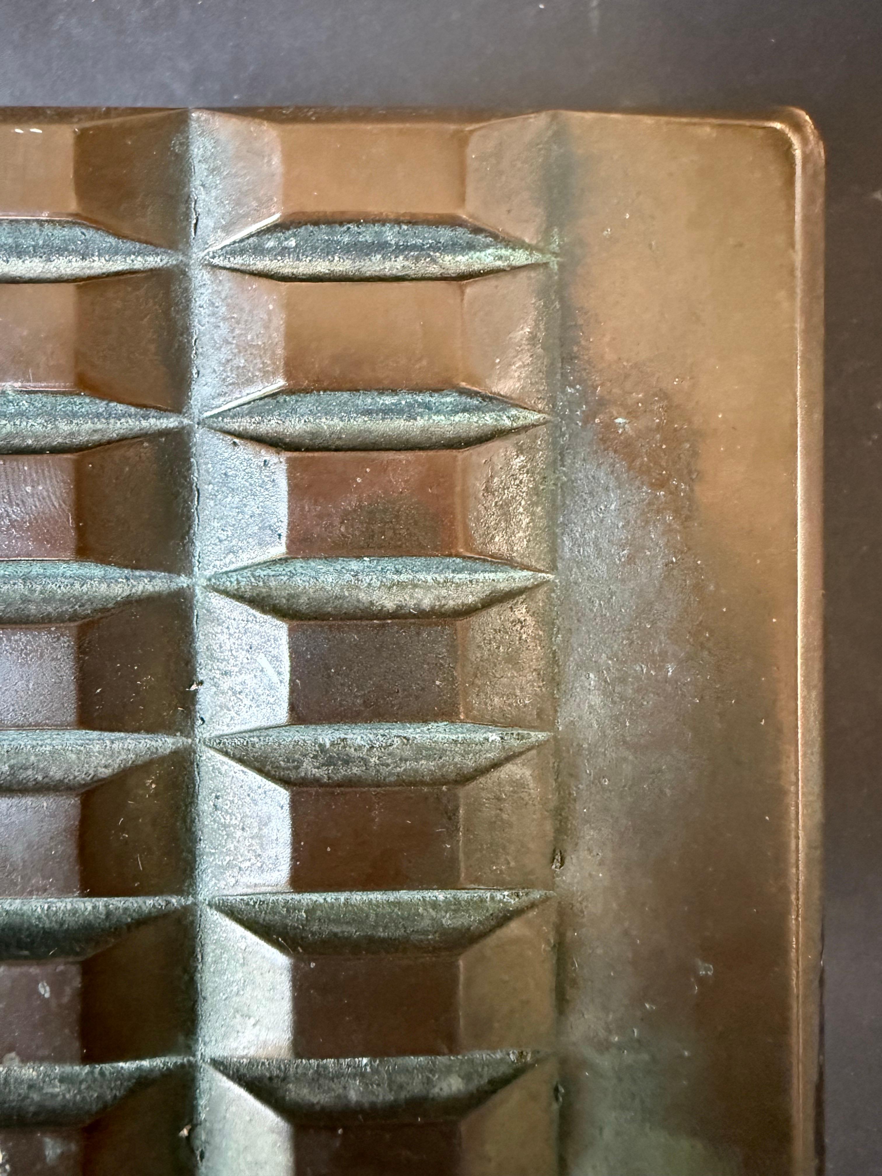 Bronze Push-Pull Door Handle with Raised Block Pattern For Sale 2