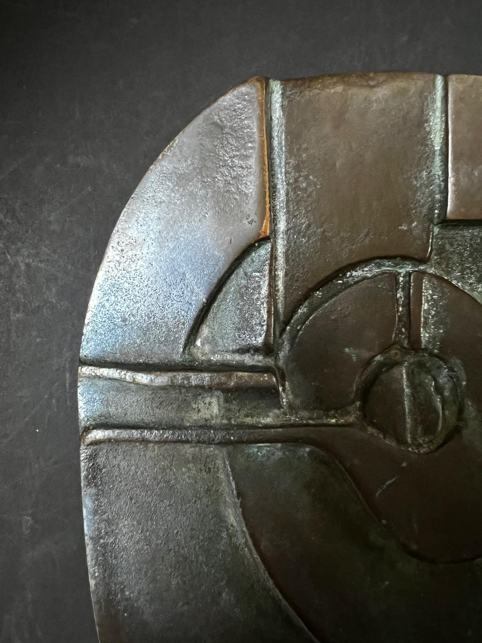 Mid-Century Modern Bronze Push-Pull Handle with Abstract Pattern European 20th Century For Sale