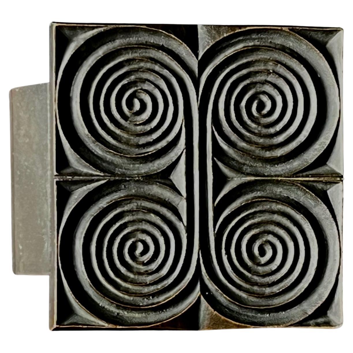 Bronze-Drücker mit Spiral-Design Europäisches 20. Jahrhundert