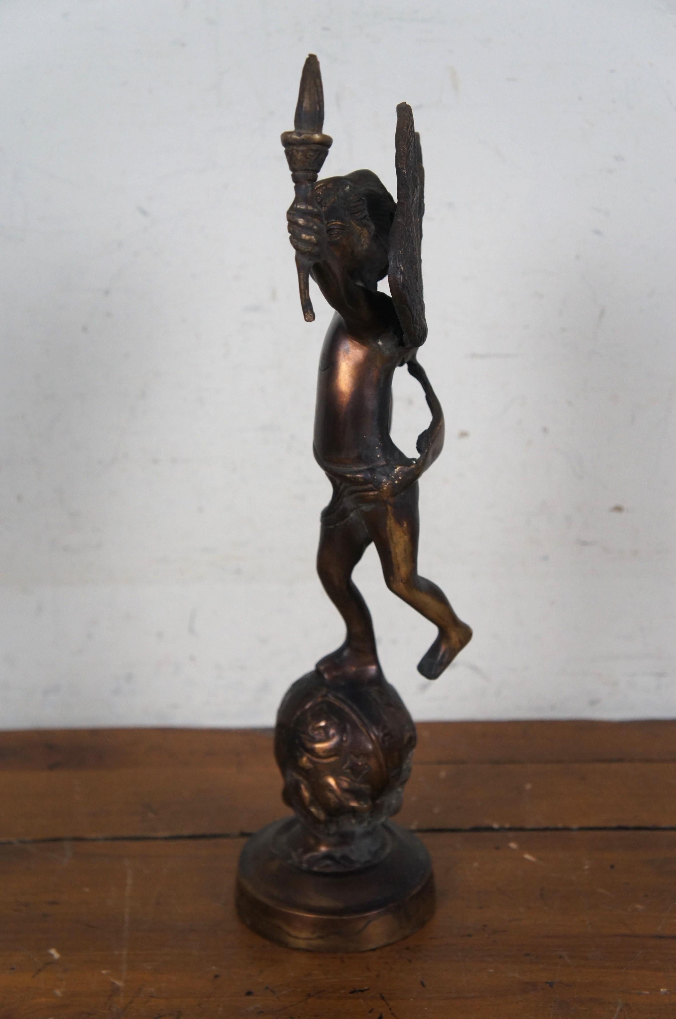 20ième siècle Sculpture globe Putto Cupidon Angel Torchiere en bronze d'après Emile Bruchon 17