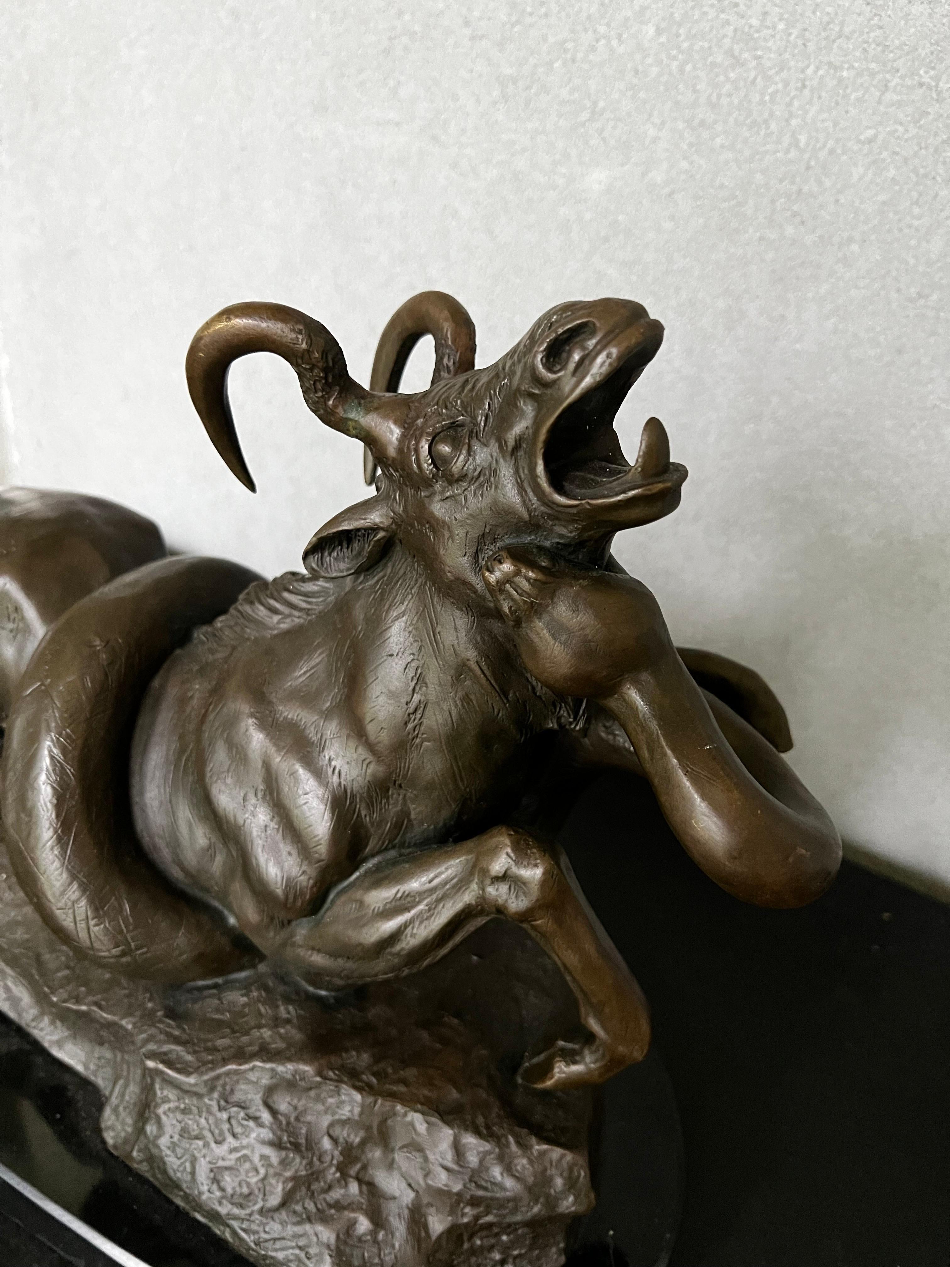 Bronze Python Killing Gnu Sculpture after Antoine-Louis Barye For Sale 7