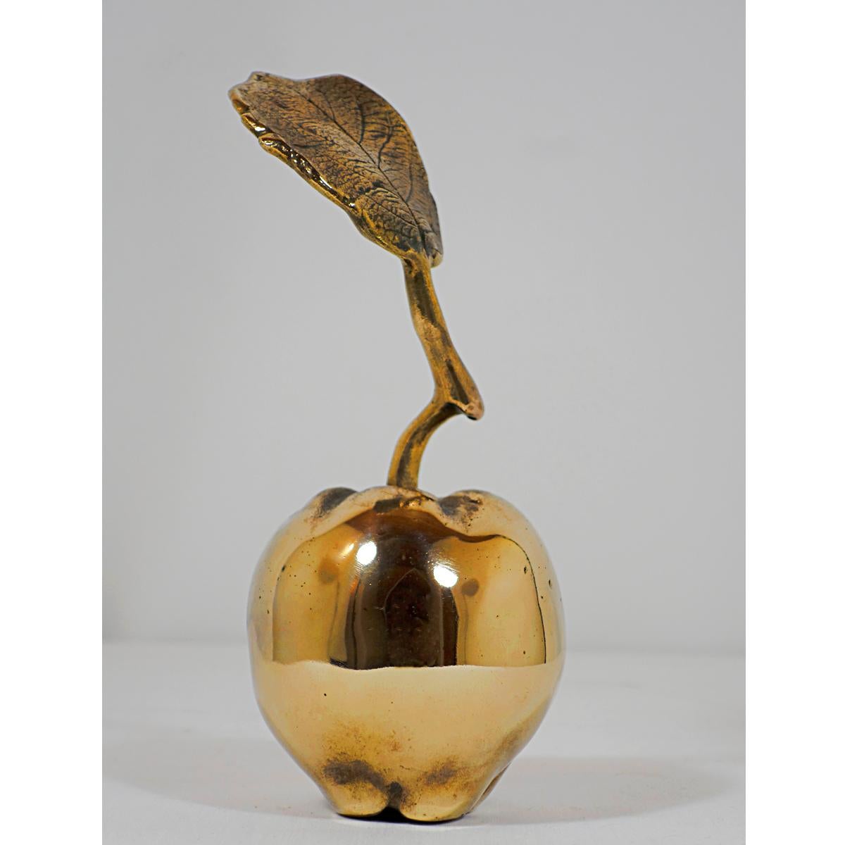 Polonais Quince en bronze fabriqué par l'artiste polonais Aleksander Detkos en vente