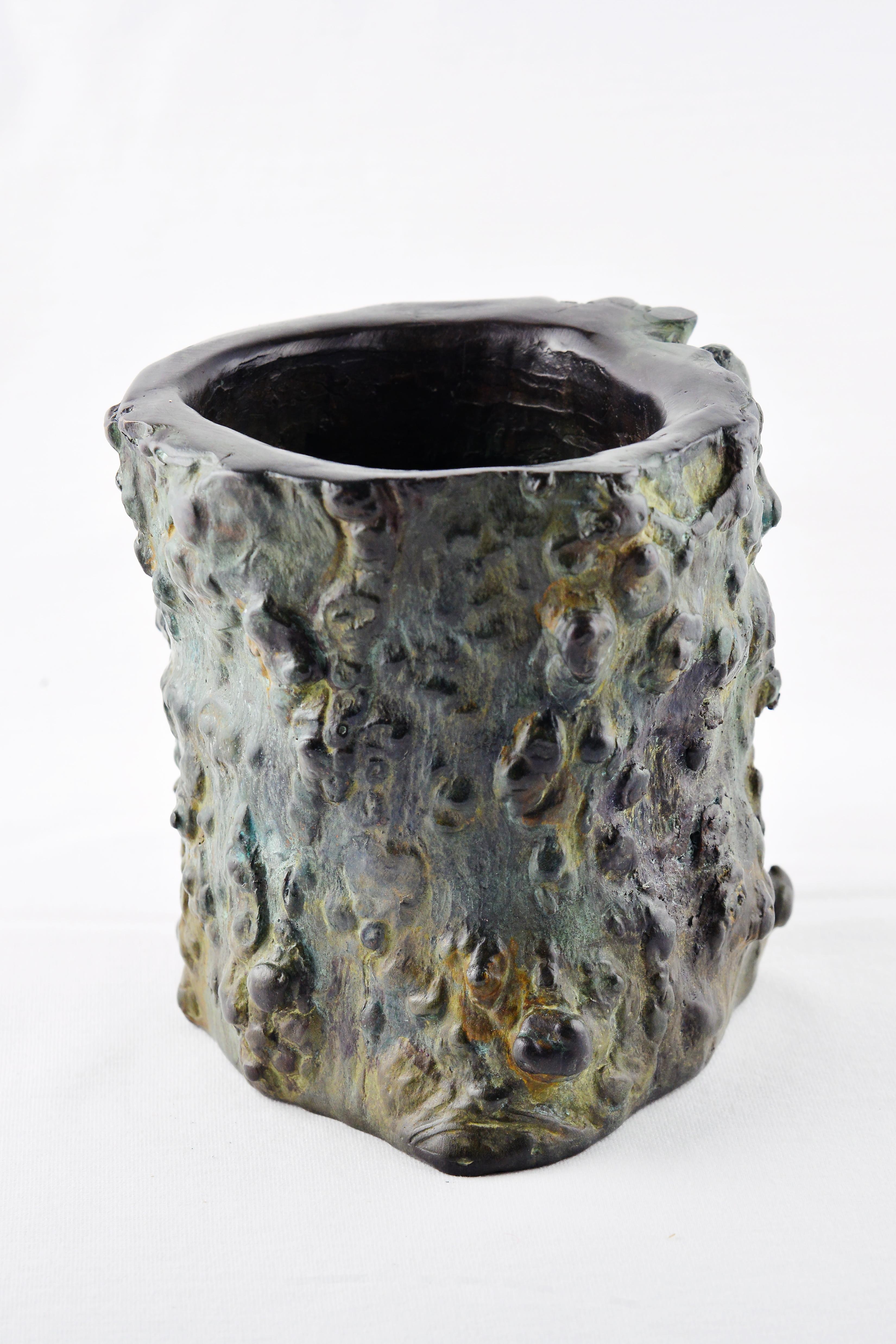 Cast Bronze reproduction of a 17th Century Chinese Brush Pot by Armando Benato For Sale