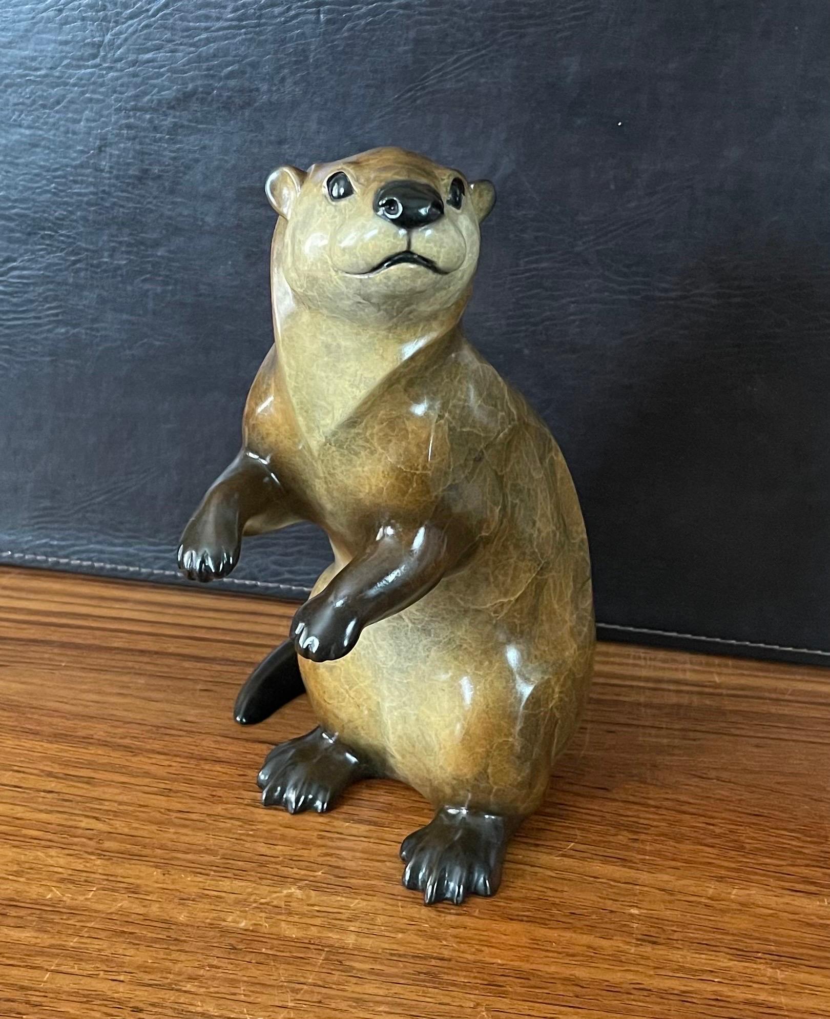 otter carving