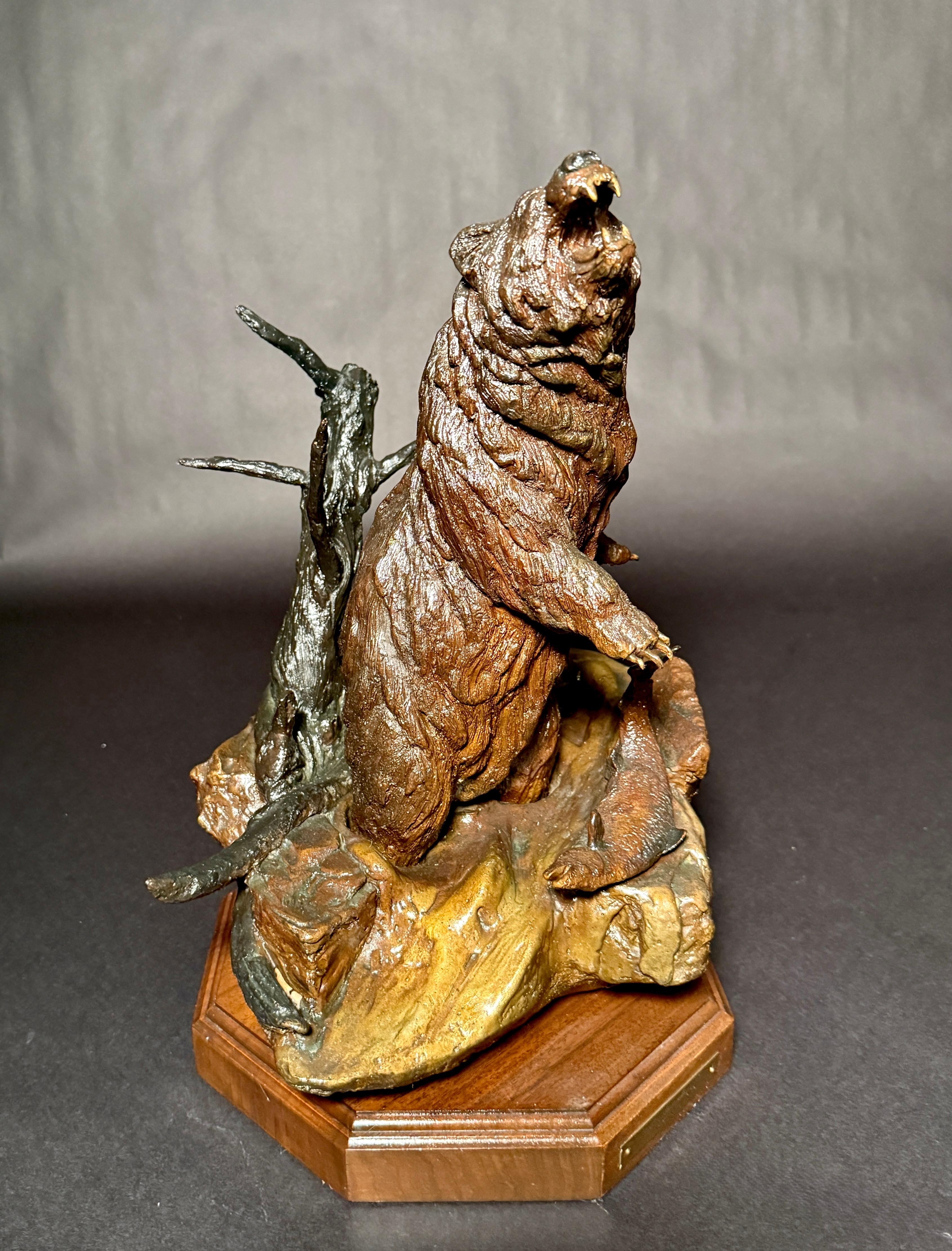 Questo straordinario bronzo della fauna selvatica dello scultore Wally Shoop, intitolato 