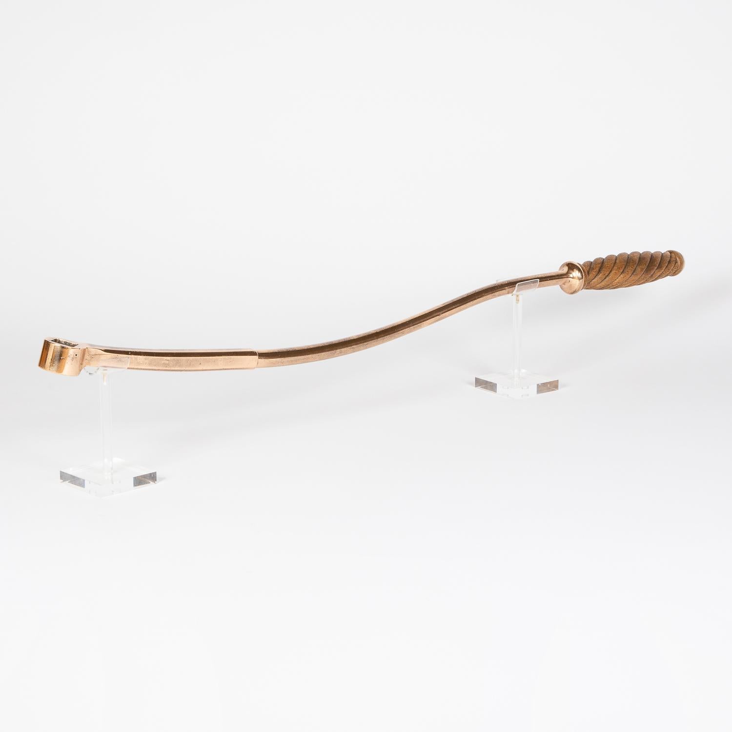 Bronze Rudder Tiller Arm with Rope Twist Handle For Sale 2