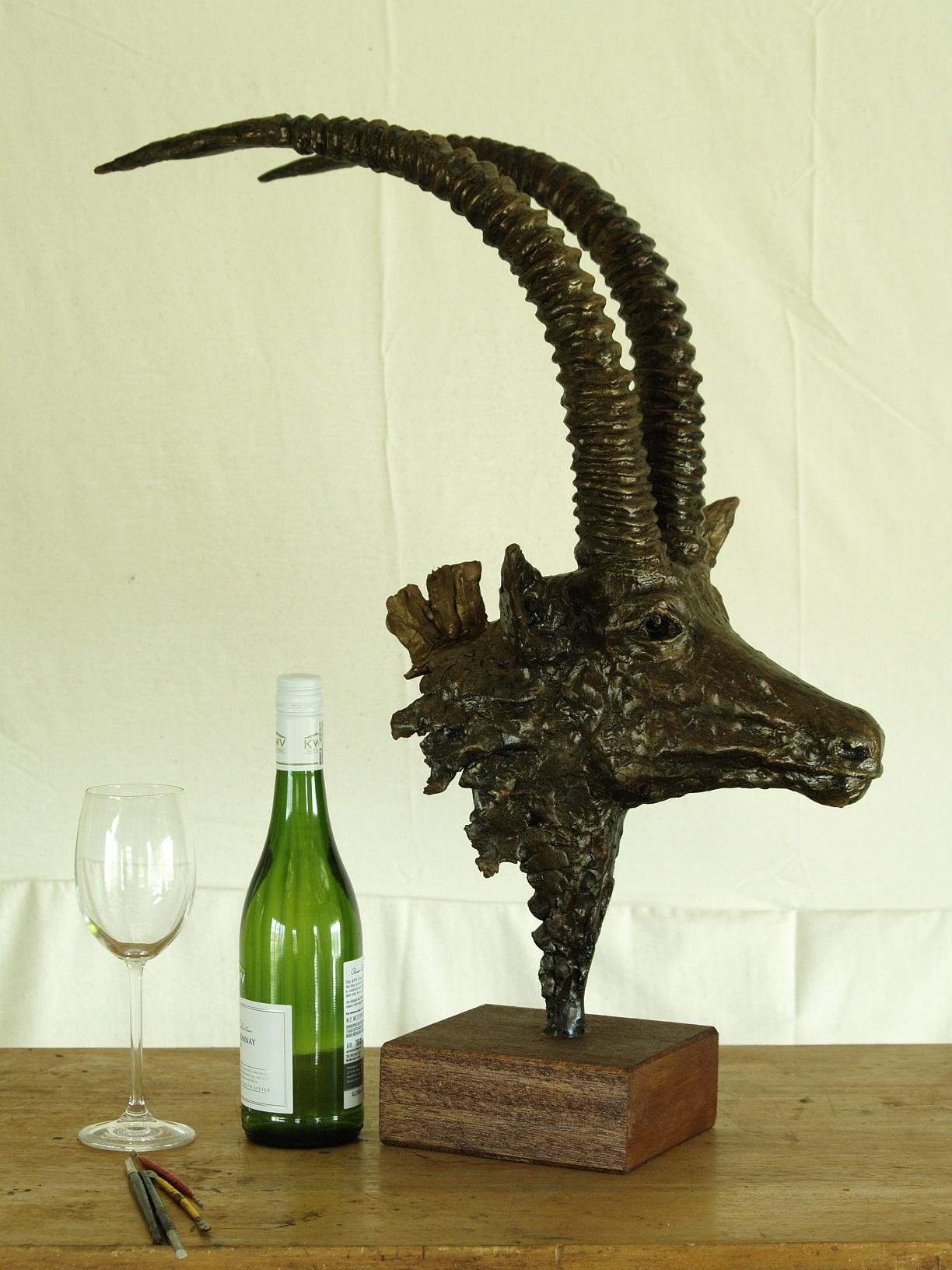 XXI secolo e contemporaneo Busto di antilope di zibellino in bronzo - Scultura di antilope africana in vendita