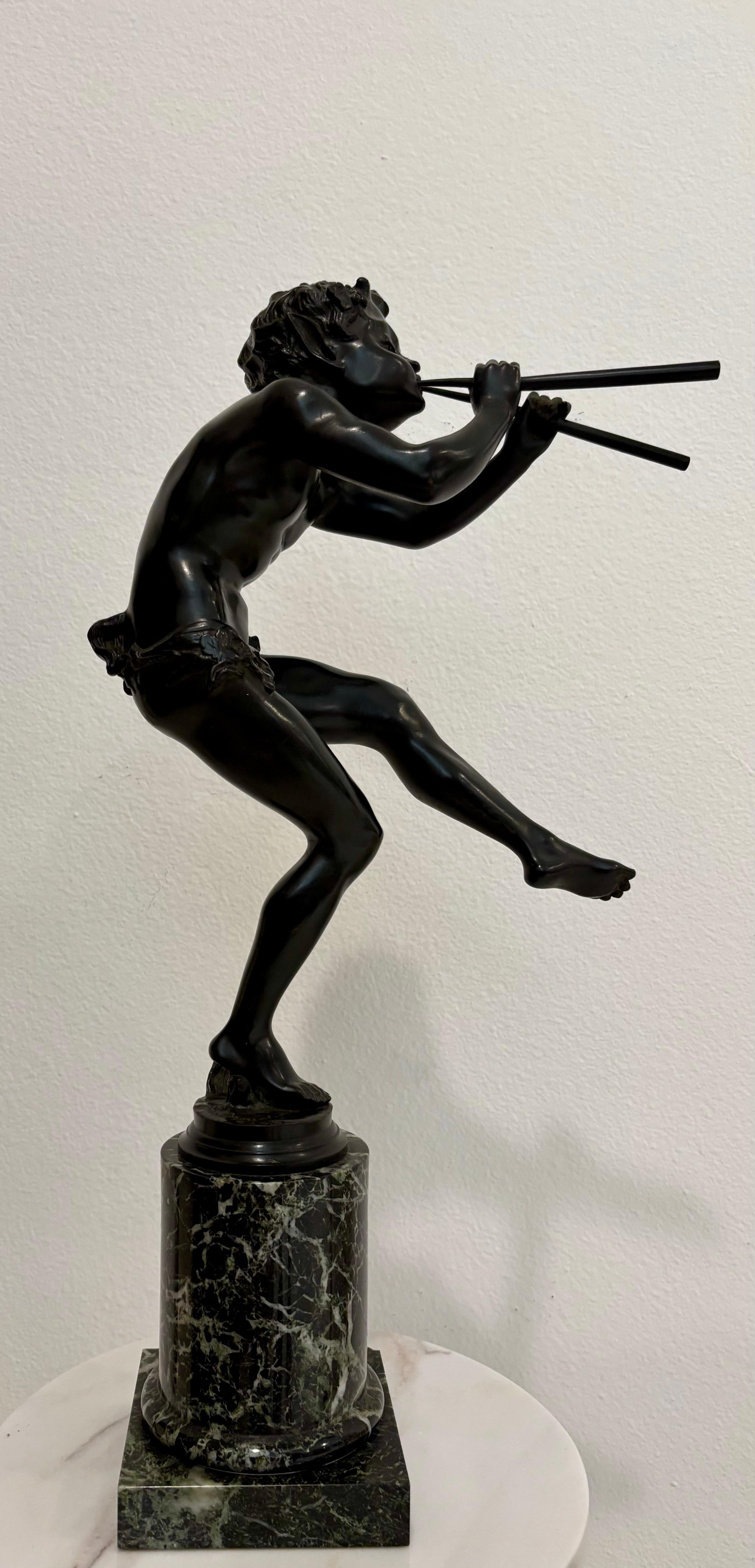 Scultura di satiro in bronzo su base di marmo di Edouard Drouot (1859-1949) in vendita 3