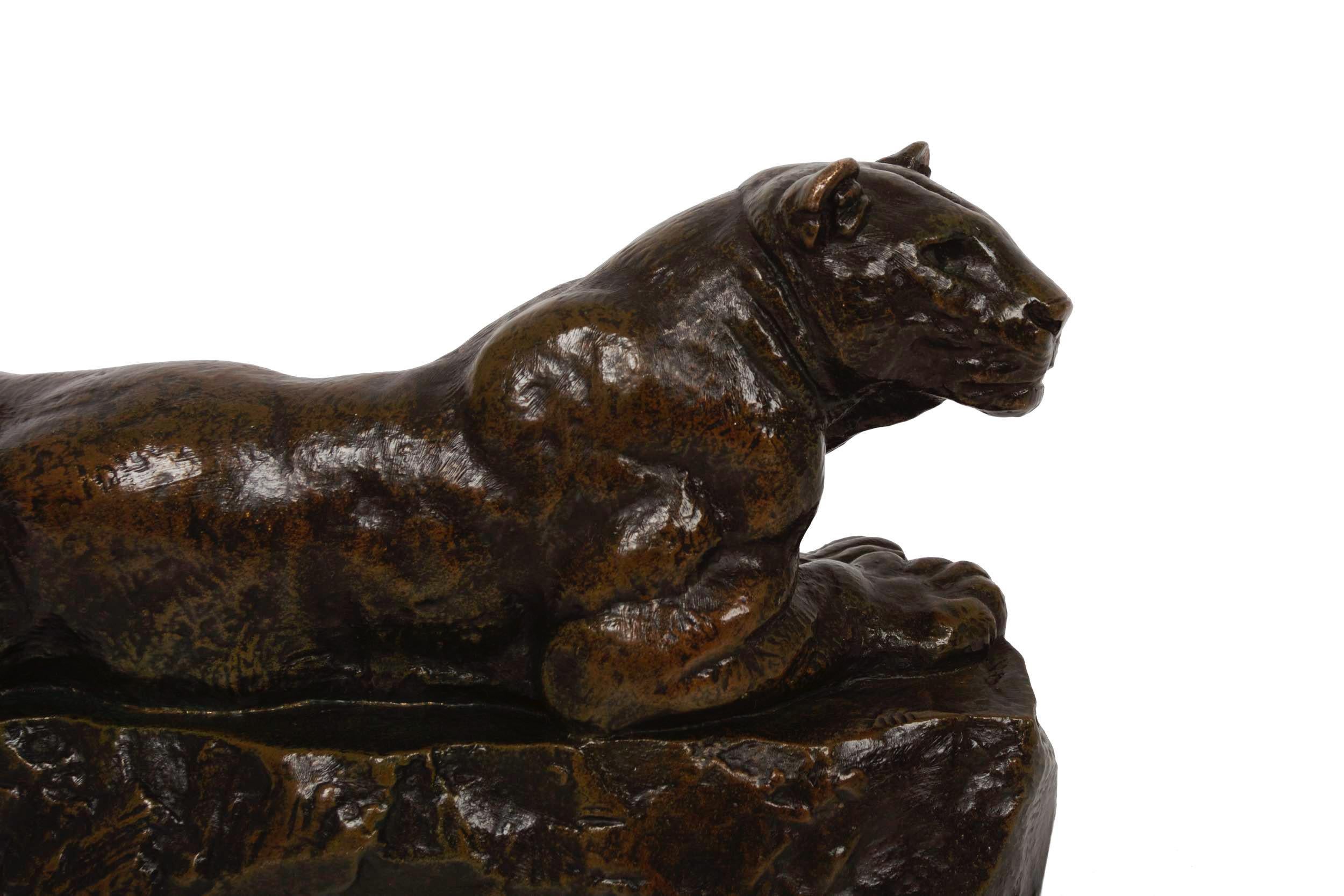 Français Sculpture de panthère de Tunisie d'après Antoine-Louis Barye, Barbedienne en vente