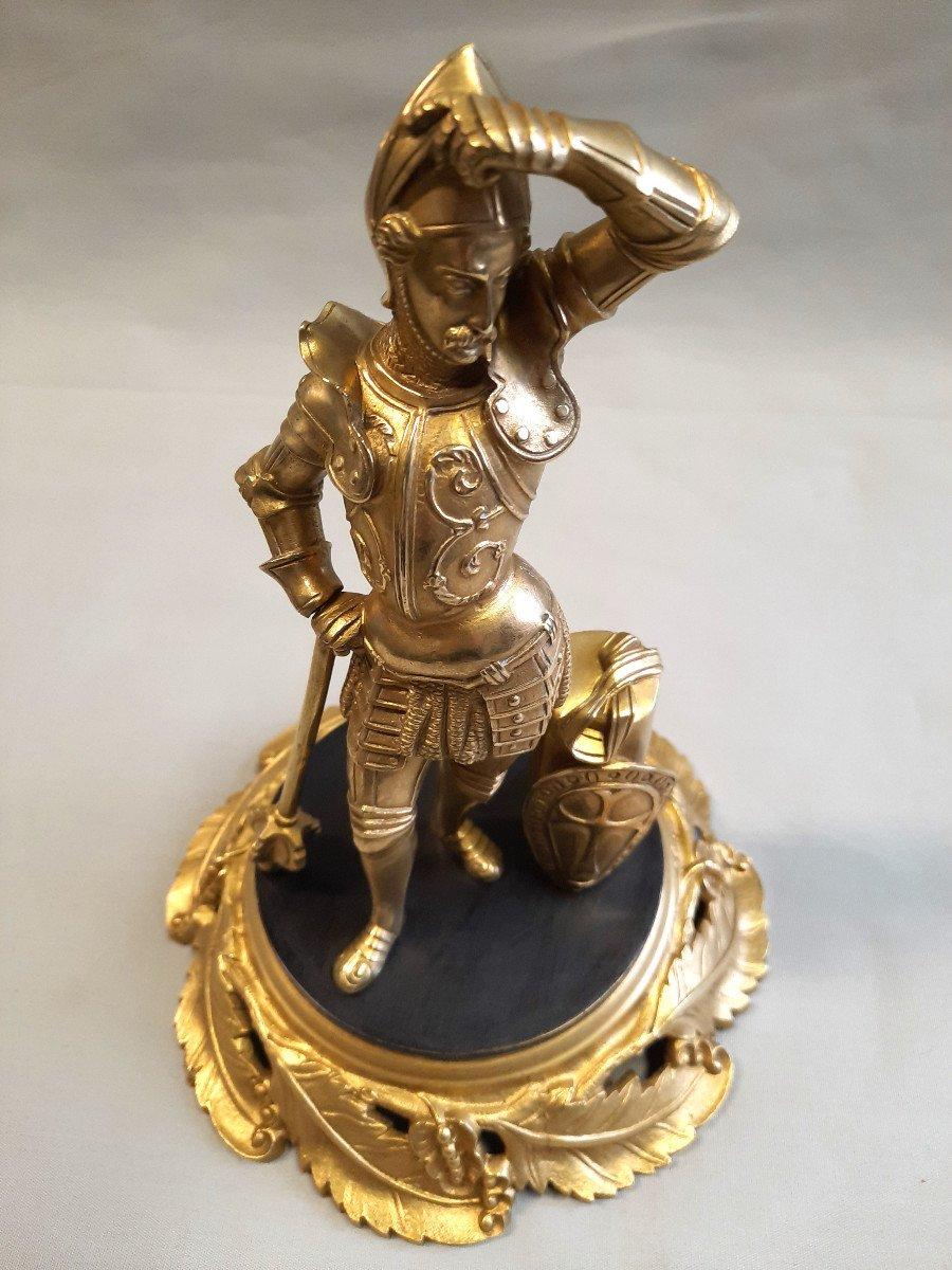 Bronze Sculpture 12th Century Soldier In Armor Late 19th Century In Excellent Condition For Sale In CHALON-SUR-SAÔNE, FR
