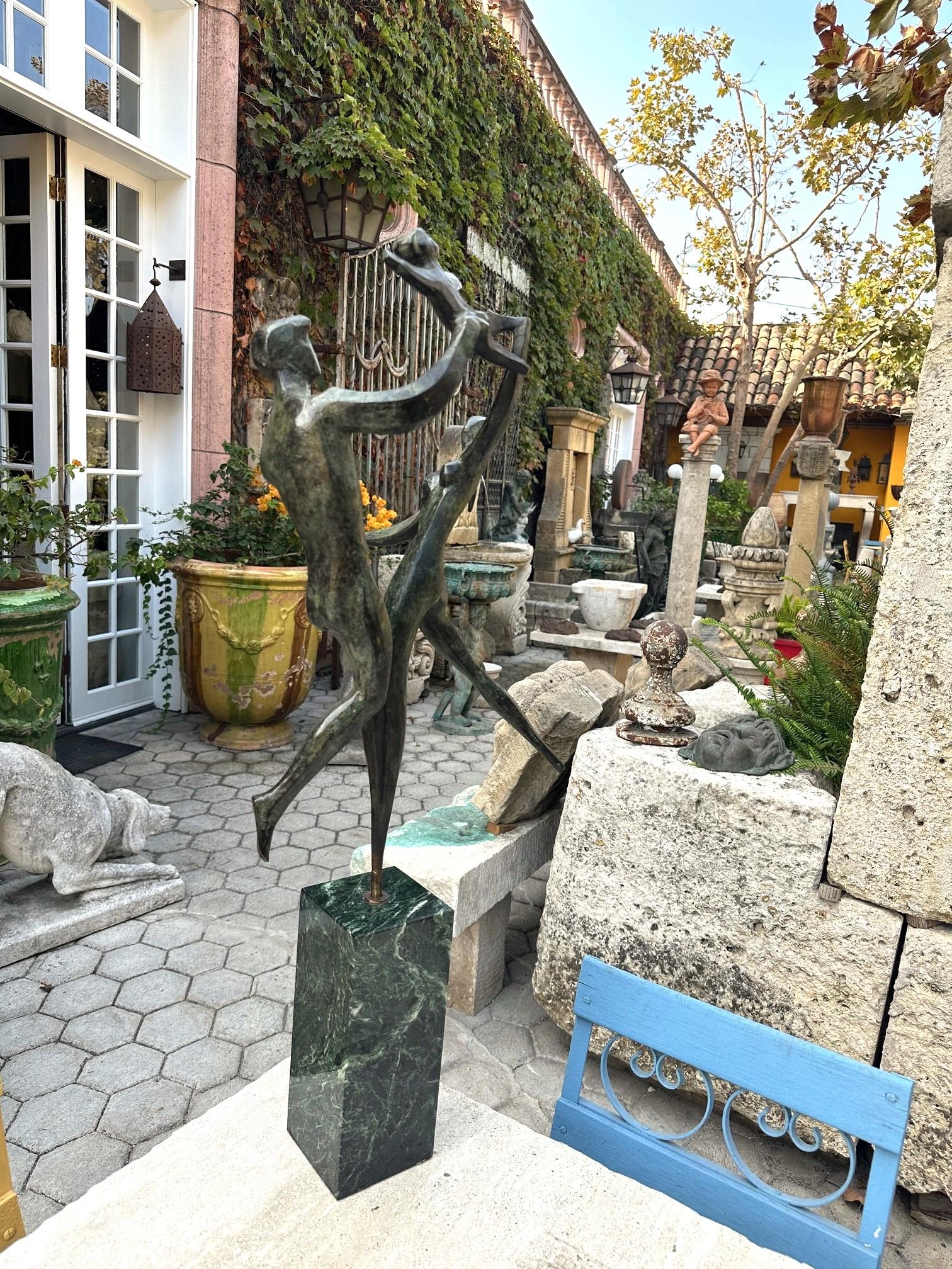 Scultura in bronzo 20° C. Spirito di vita moderno dopo Robert Russin Base in marmo in vendita 5