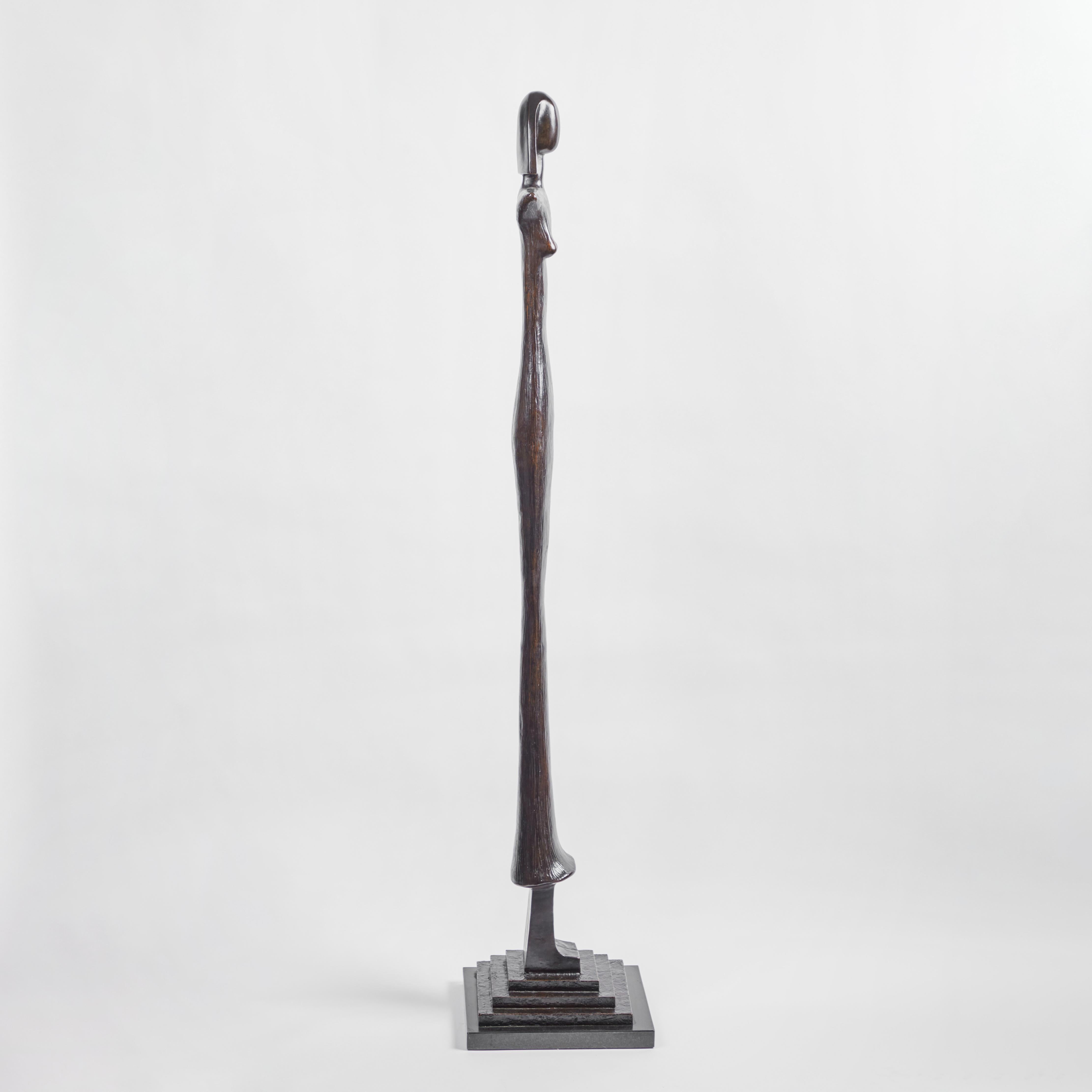 Américain Sculpture en bronze d'après Giacometti en vente