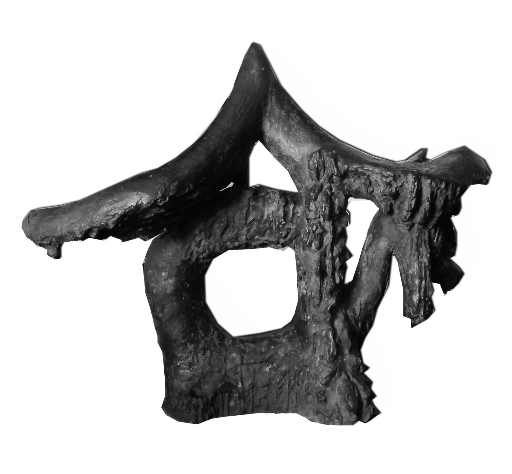 Scultura in bronzo con patina verde e marrone dorato, 2/8, firmata. La fonderia di Jean Capelli.
     