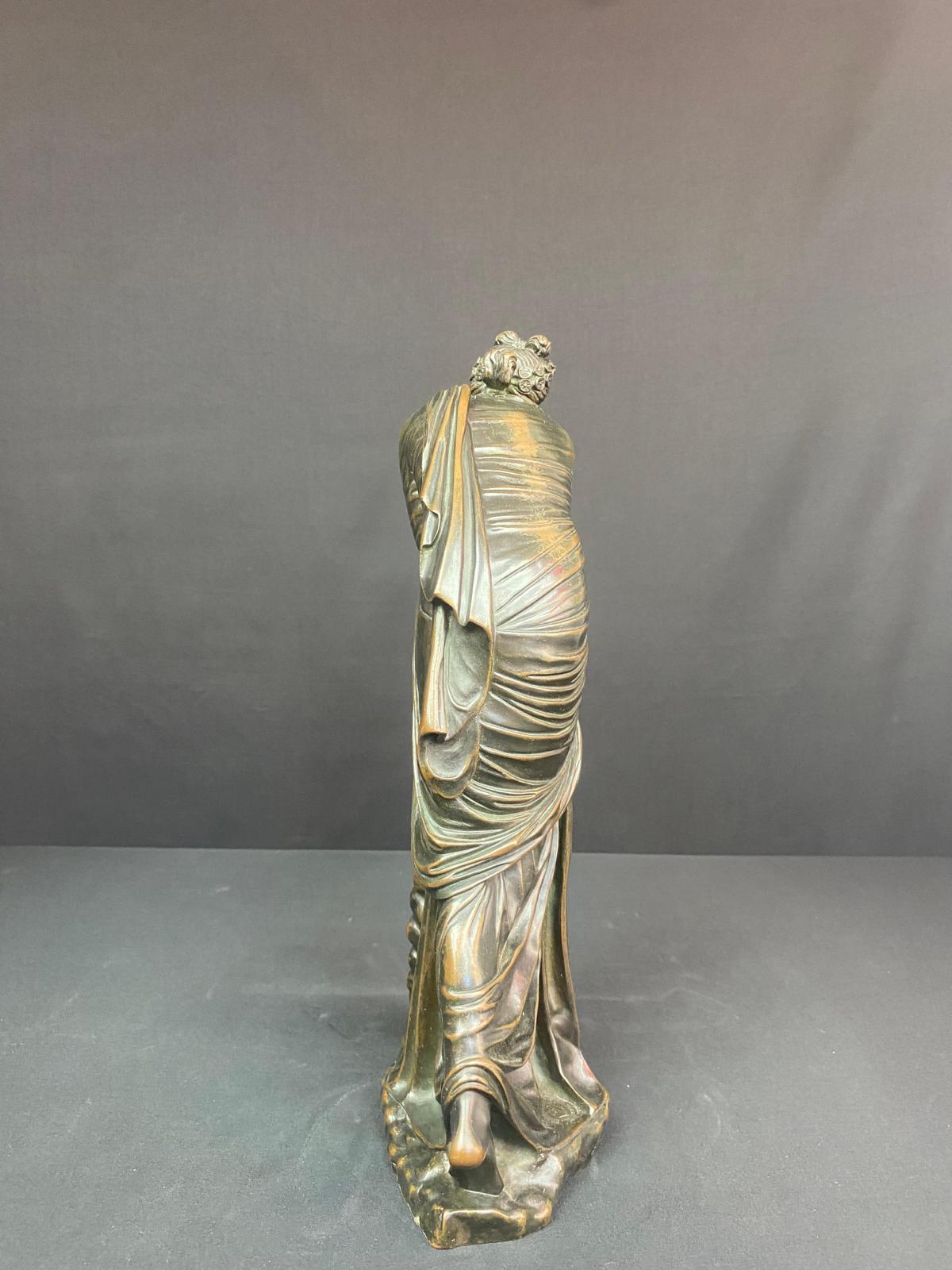 French Bronze Sculpture - Ancient Woman - Barbedienne / Colas - France - 19th For Sale