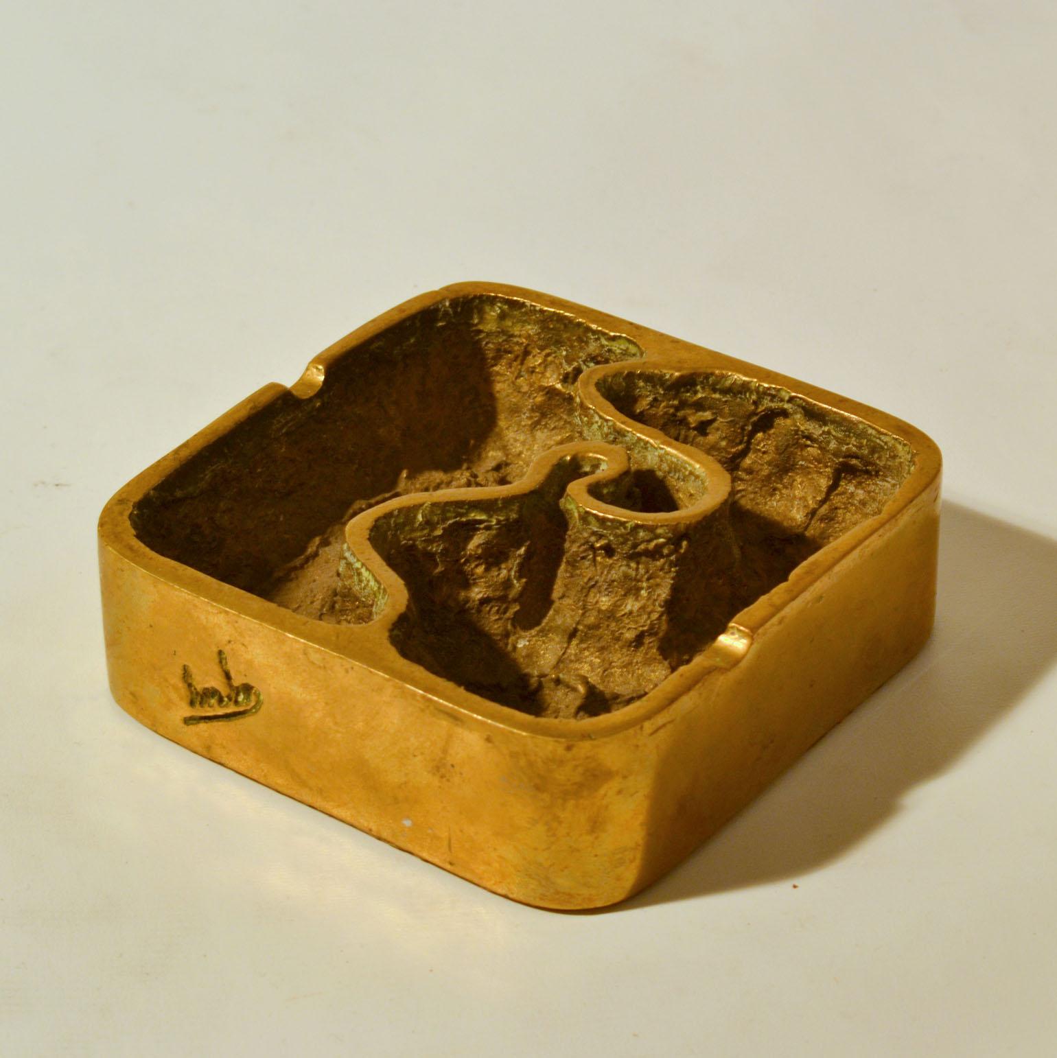 European Bronze Sculpture Ashtray or Paperweight For Sale