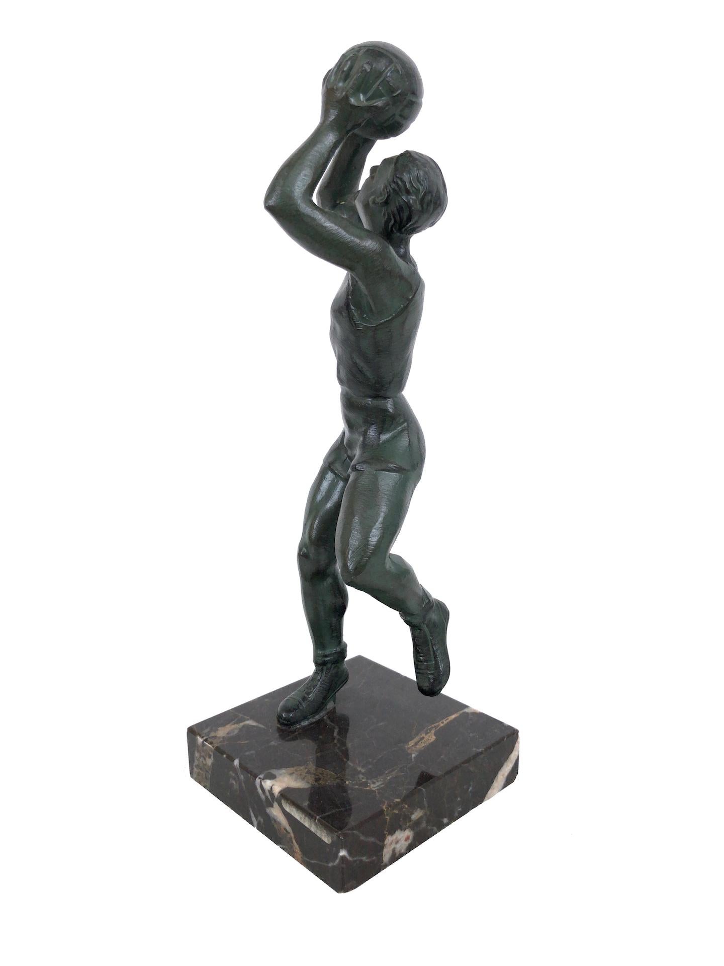 French Bronze Sculpture Basketball Sportsman, Art Deco, France, 1930s