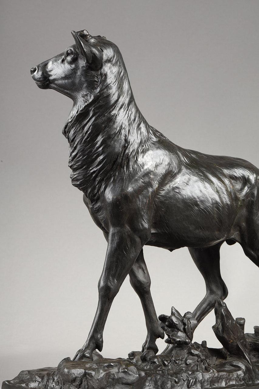  Sculpture en bronze « Big stag after its moult » (Le grand cerf d'après sa moult), C. Paillet, XXe siècle  en vente 7