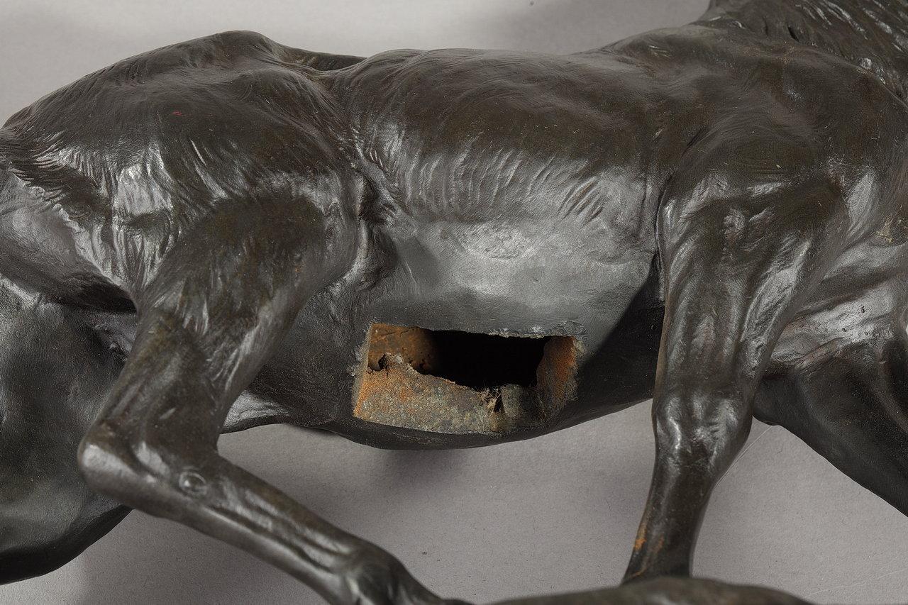  Sculpture en bronze « Big stag after its moult » (Le grand cerf d'après sa moult), C. Paillet, XXe siècle  en vente 11