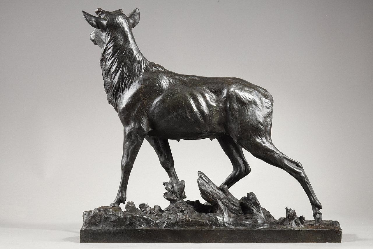 20ième siècle  Sculpture en bronze « Big stag after its moult » (Le grand cerf d'après sa moult), C. Paillet, XXe siècle  en vente