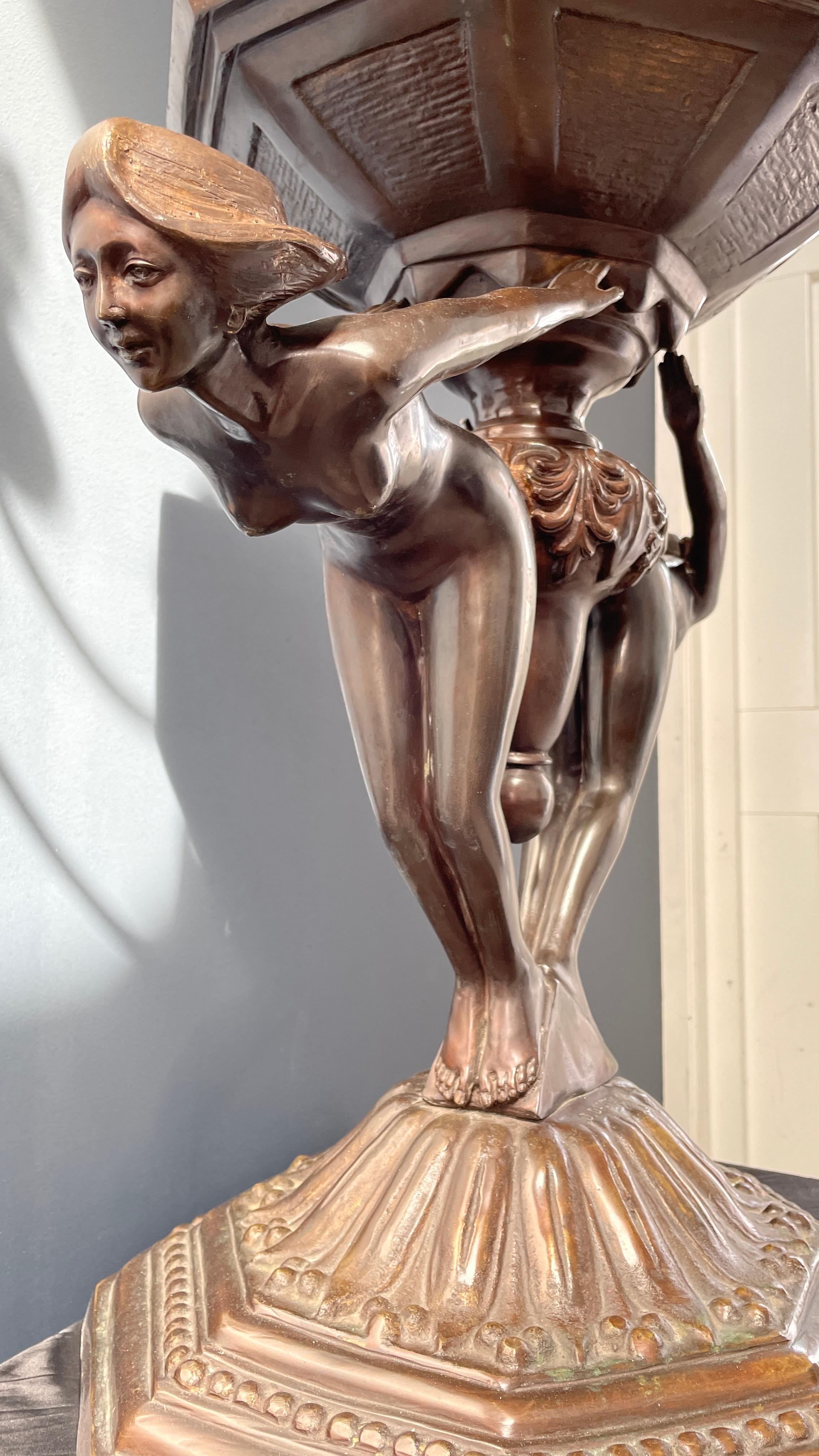 Français Bague d'oiseau en bronze de l'artiste répertorié Joseph « Guiseppe » d'Aste, vers les années 1920 en vente