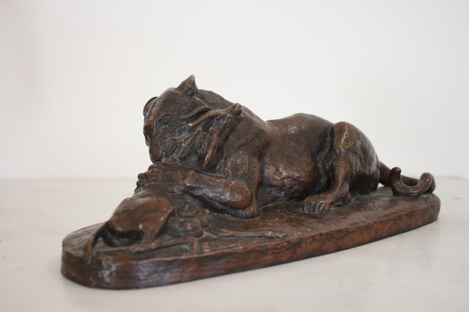 Bronze sculpture by French sculptor Barye, representing a lion devouring an antelope, signed. Cast Iron, very good condition.
Dimensions: Width 30cm, depth 9cm, height 12cm.