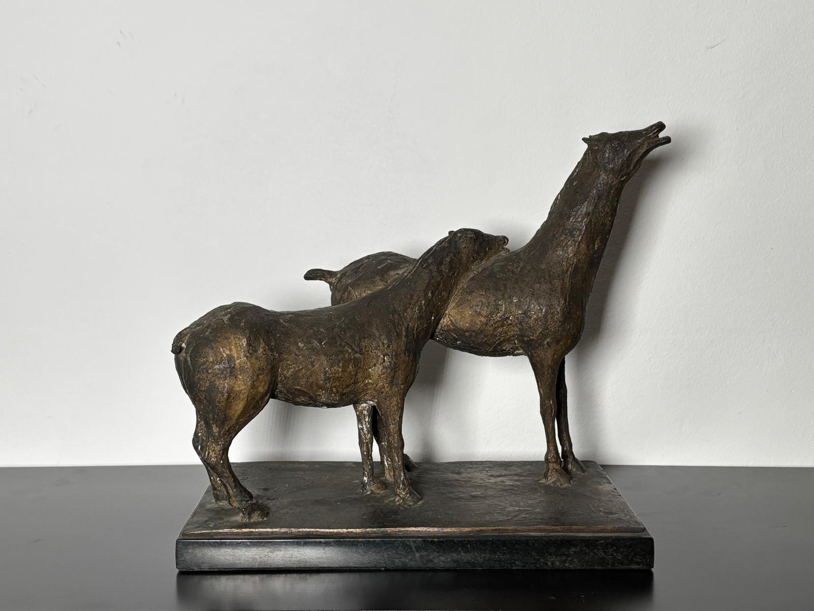 Scultura in bronzo disegnata e prodotta da Carmelo Cappello nel 1944.Pezzo unico. Firma originale e data.

Biografia
Carmelo Cappello è nato nel 1912 in Italia.
Carmelo Cappello è stato uno dei più importanti scultori italiani del periodo moderno. 