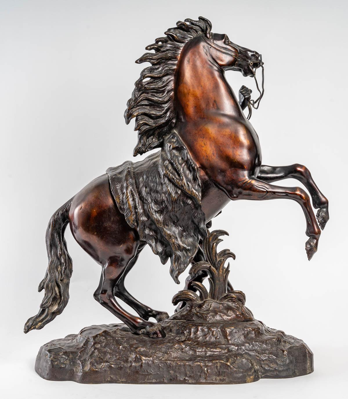 Bronze-Skulptur von Guillaume Coustou (Louis XV.) im Angebot