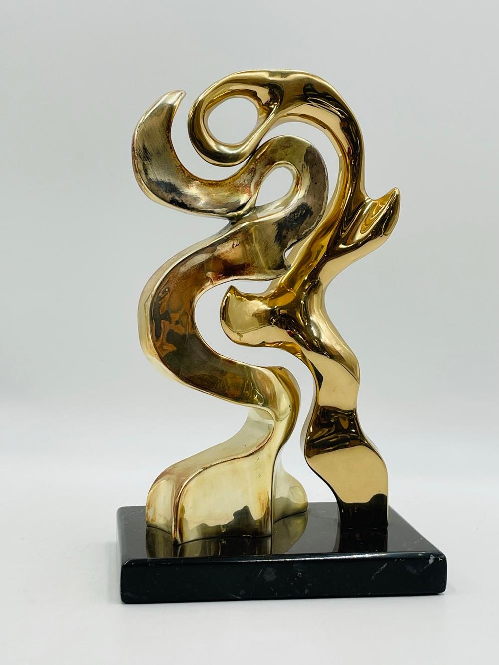 Bronzeskulptur von Kieff Grediaga, #6/9, signiert im Angebot 3