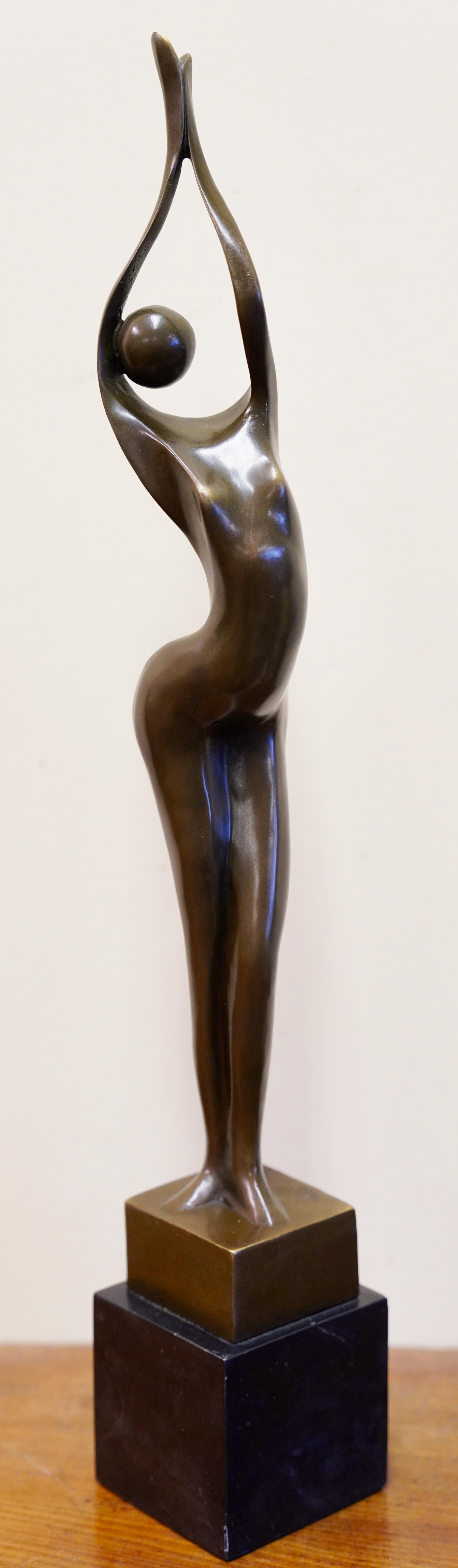 Moderno Scultura in bronzo di Miguel Fernando López, 