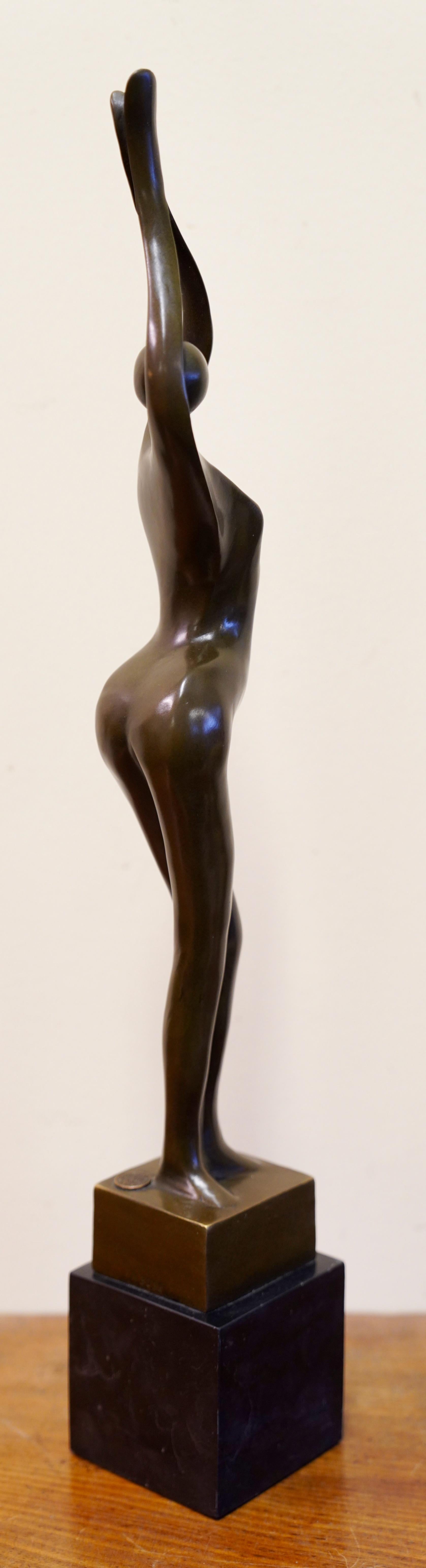 Scultura in bronzo di Miguel Fernando López, 