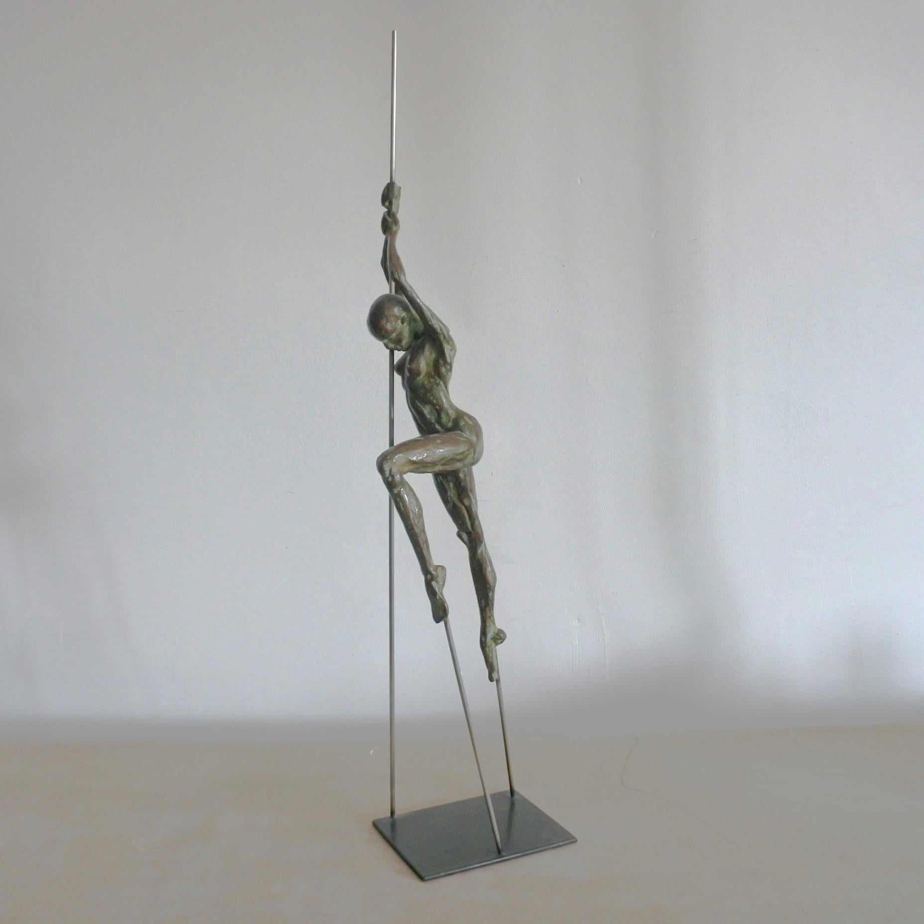 Scultura da tavolo in bronzo di Nicolas Lavarenne, firmata e datata 1998, 3 in edizione di 4. Questa è timbrata EA che significa 