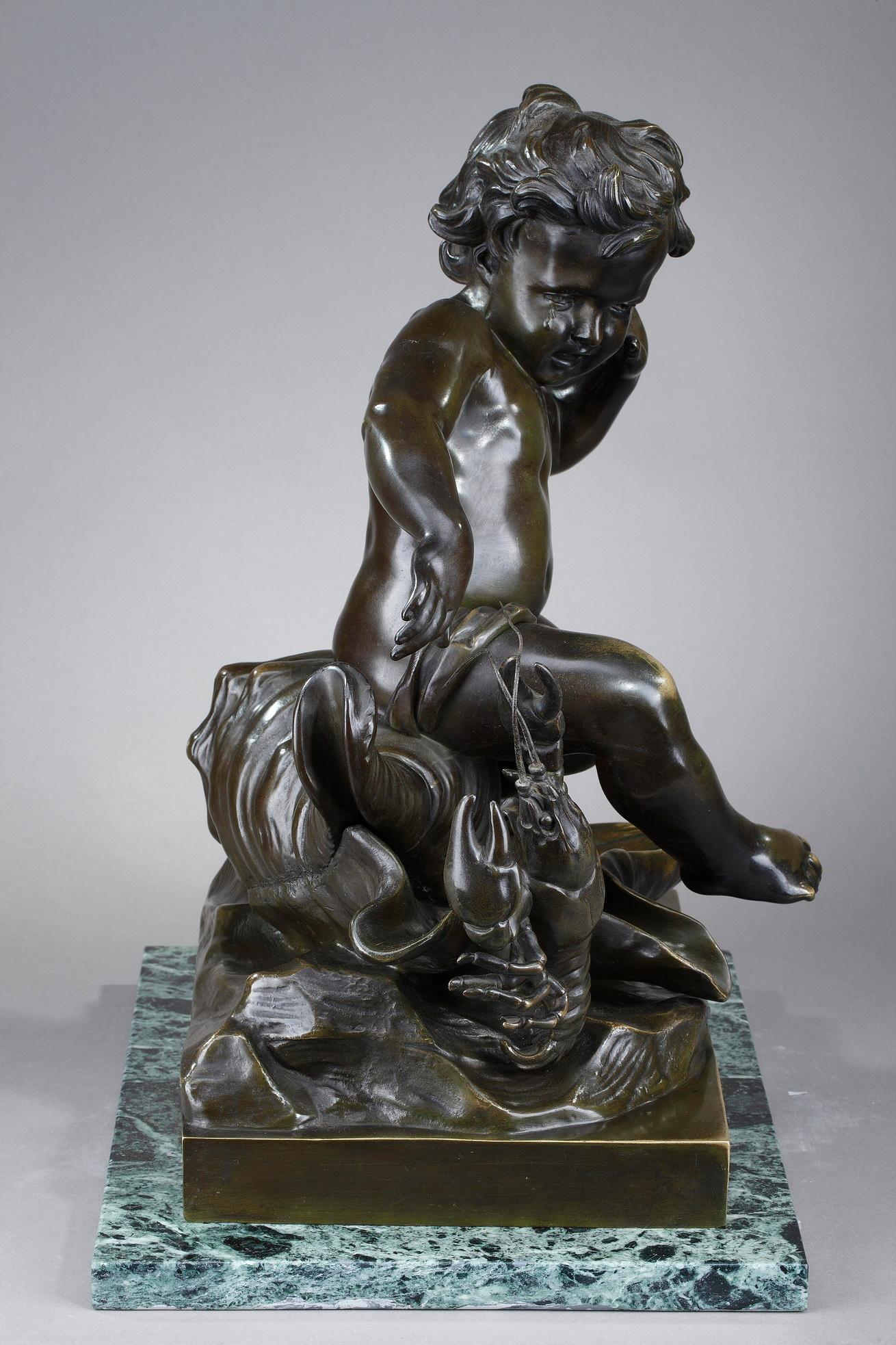 Milieu du XIXe siècle Sculpture en bronze d'un enfant pincé par un cygne, d'après Jean-Baptiste Pigalle en vente