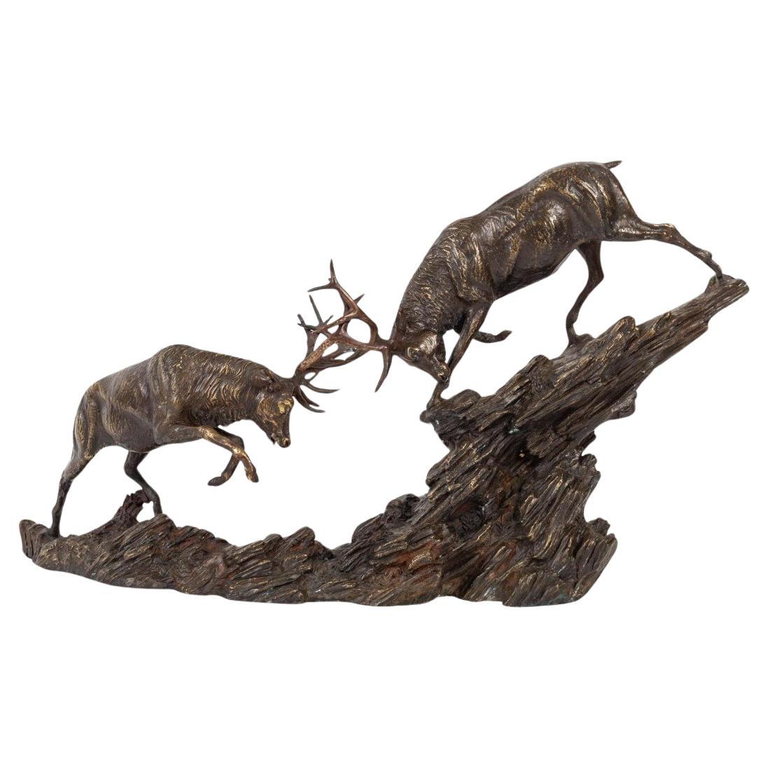 Sculpture en bronze « Combat de Cerfs ».