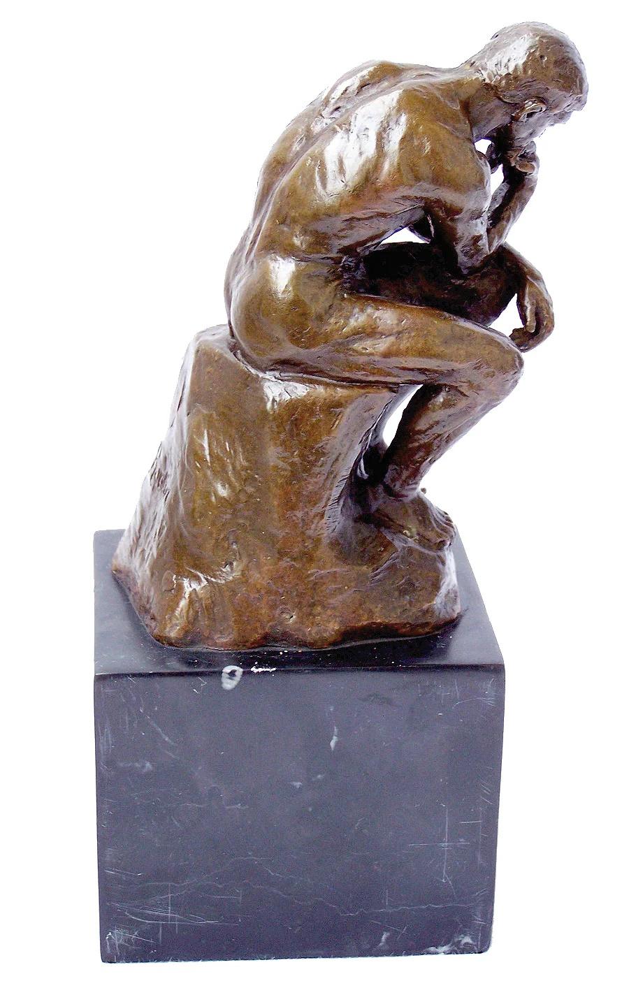 Skulptur, Bronze mit brauner Patina, die den Denker darstellt, Modell von Auguste Rodin, XXI. Jahrhundert.

B: 17,5cm, H: 19,5cm, T: 10cm