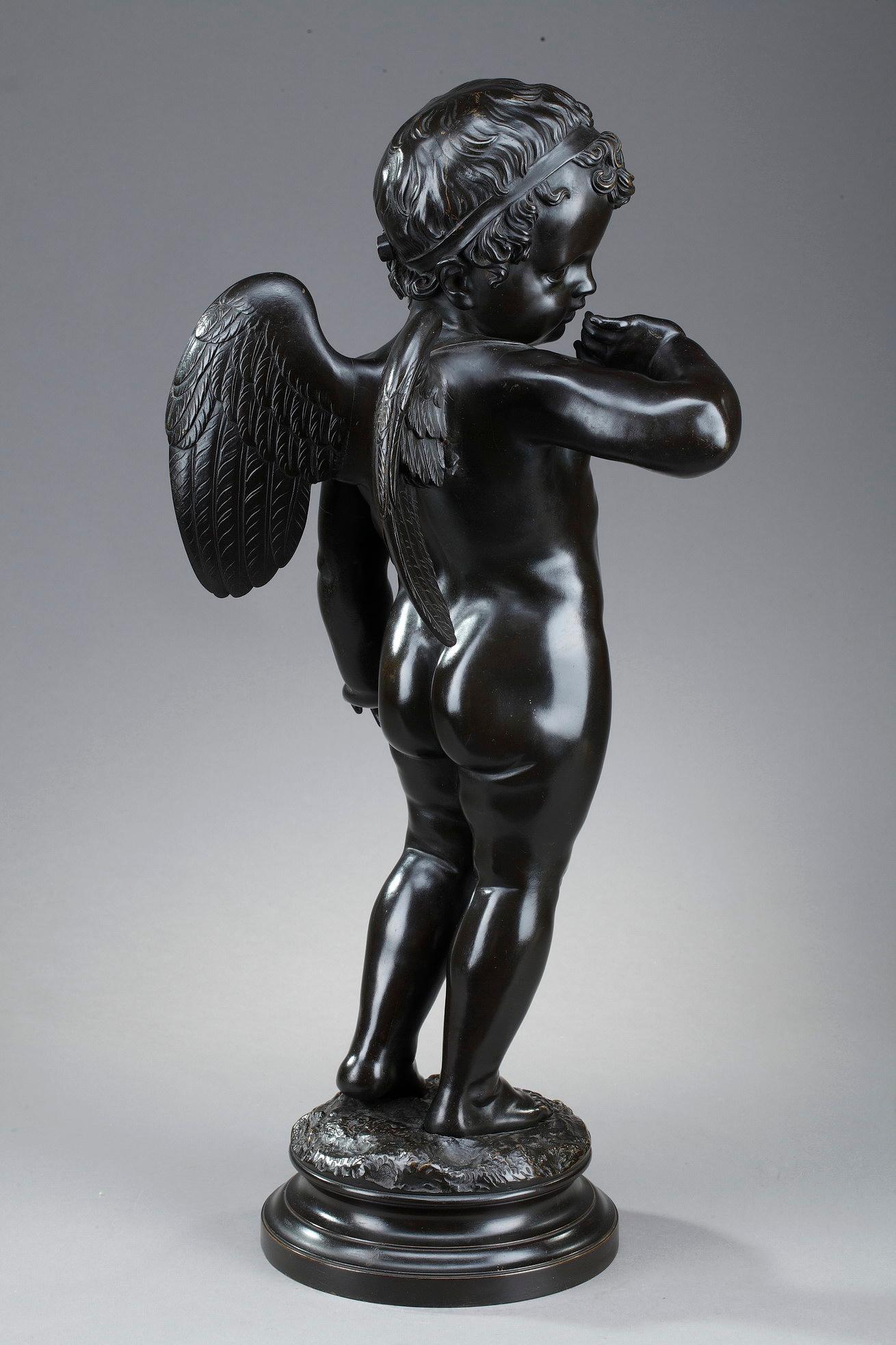 Patiné Sculpture en bronze, « Cupidon » d'après Jean-Baptiste Pigalle