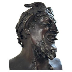 Bronzeskulptur, die die Büste eines Satyr darstellt und aus dem 19. Jahrhundert stammt (ca.).