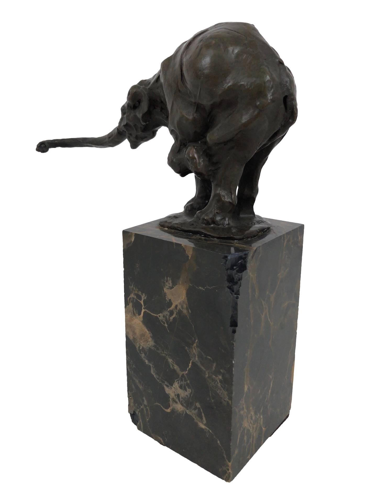 Bronze sculpture Elephant by Louis-Albert Carvin (1875-1951)
Original Art Deco, France, 1930s.
Signed: Carvin
Marble-socle.

Dimensions:
Width 7 cm
Height 22.5 cm
Depth 17 cm.