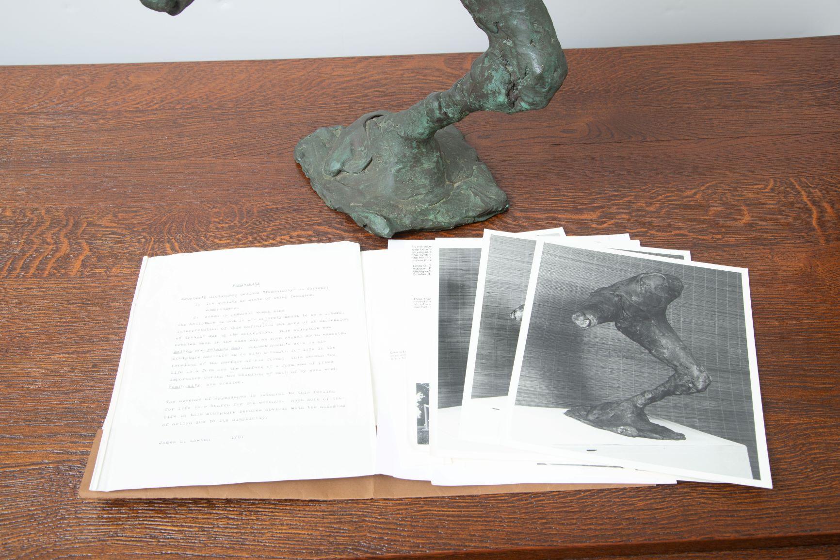 Sculpture en bronze « Féminité » de James L. Lawton, 1967 en vente 2