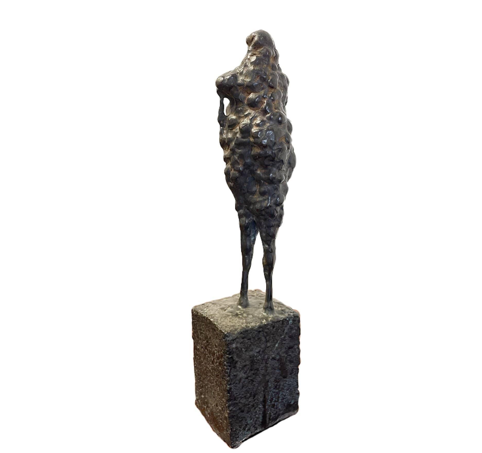 Beaux-Arts Sculpture en bronze Figure de roche V de Paul de Pignol, 2009 en vente