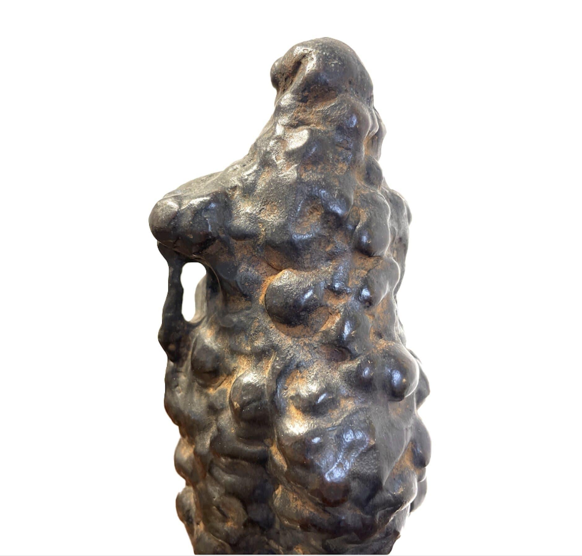 Gravé Sculpture en bronze Figure de roche V de Paul de Pignol, 2009 en vente