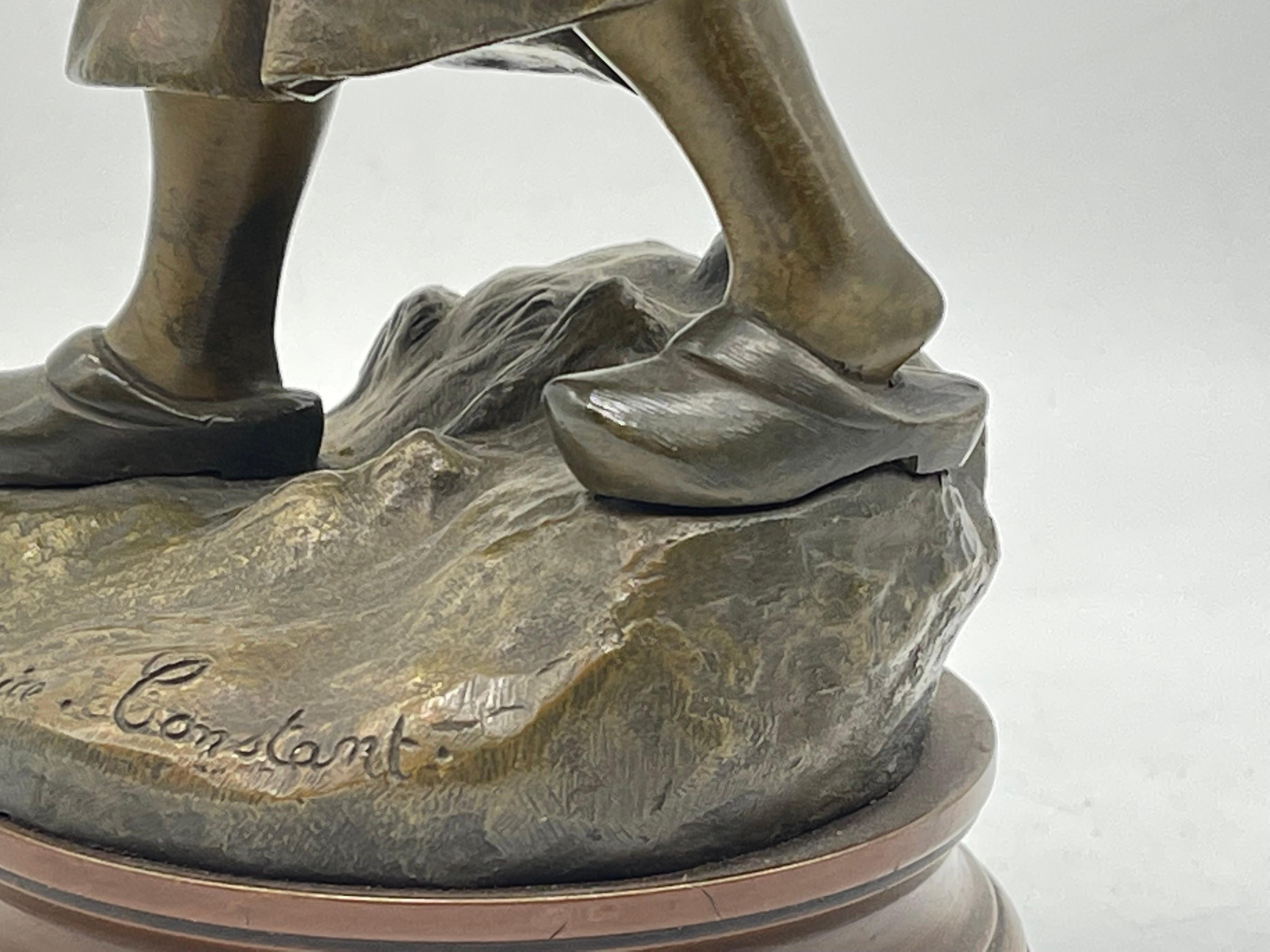 Bronze sculpture Glaneuse signed Maurice Constant around 1890 For Sale 4