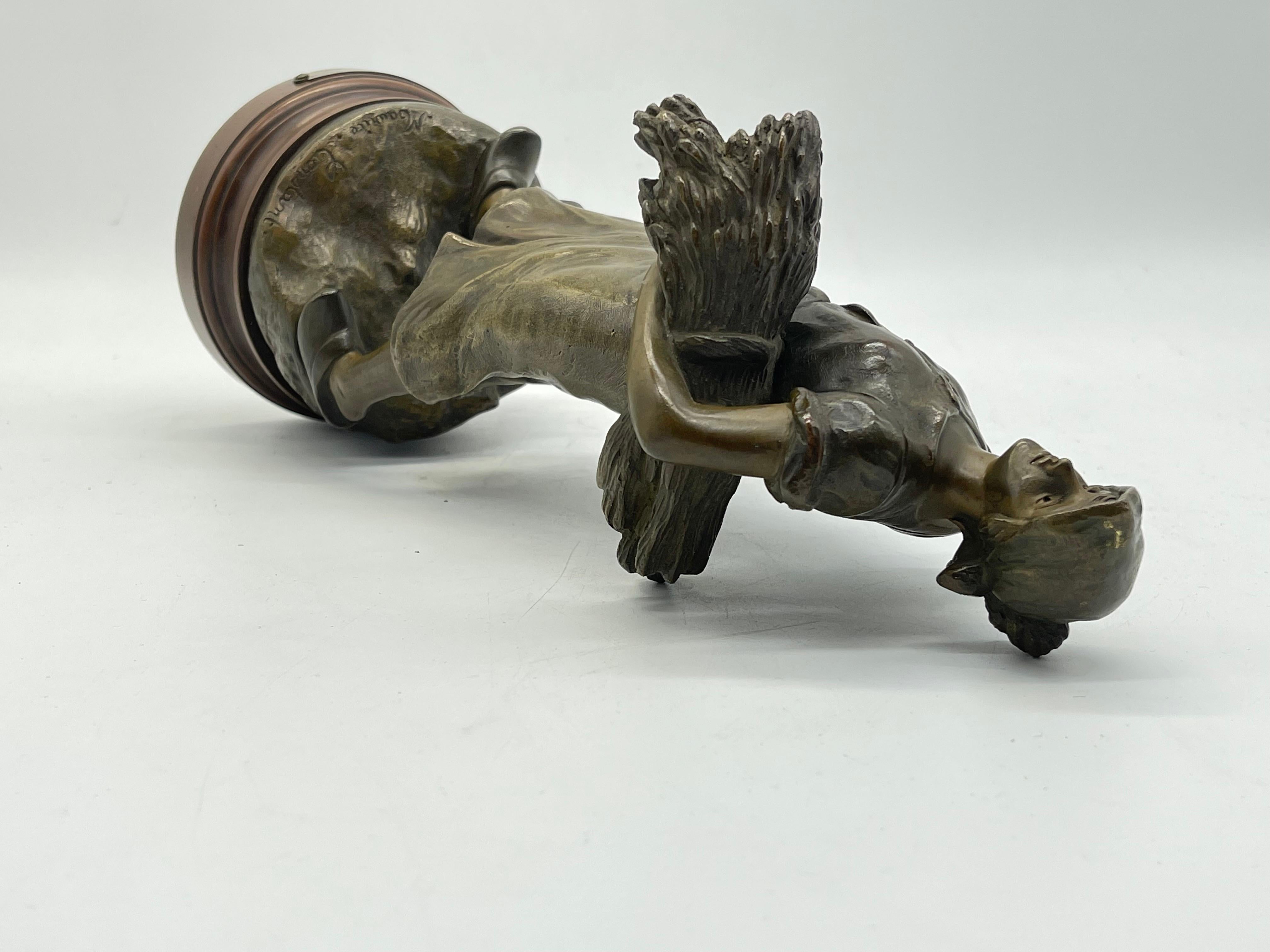 Bronze sculpture Glaneuse signed Maurice Constant around 1890 For Sale 9