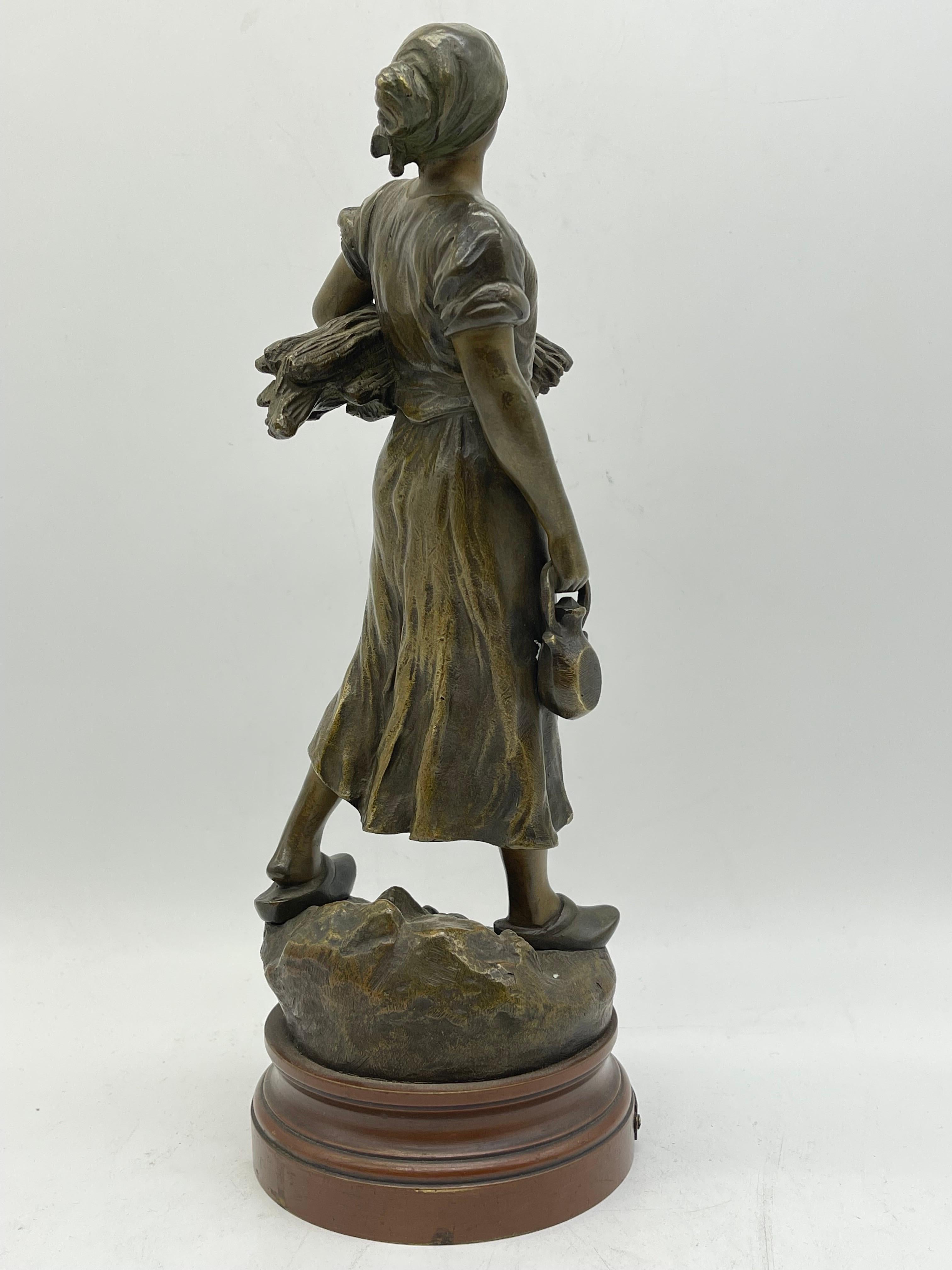 Late 19th Century Bronze sculpture Glaneuse signed Maurice Constant around 1890 For Sale
