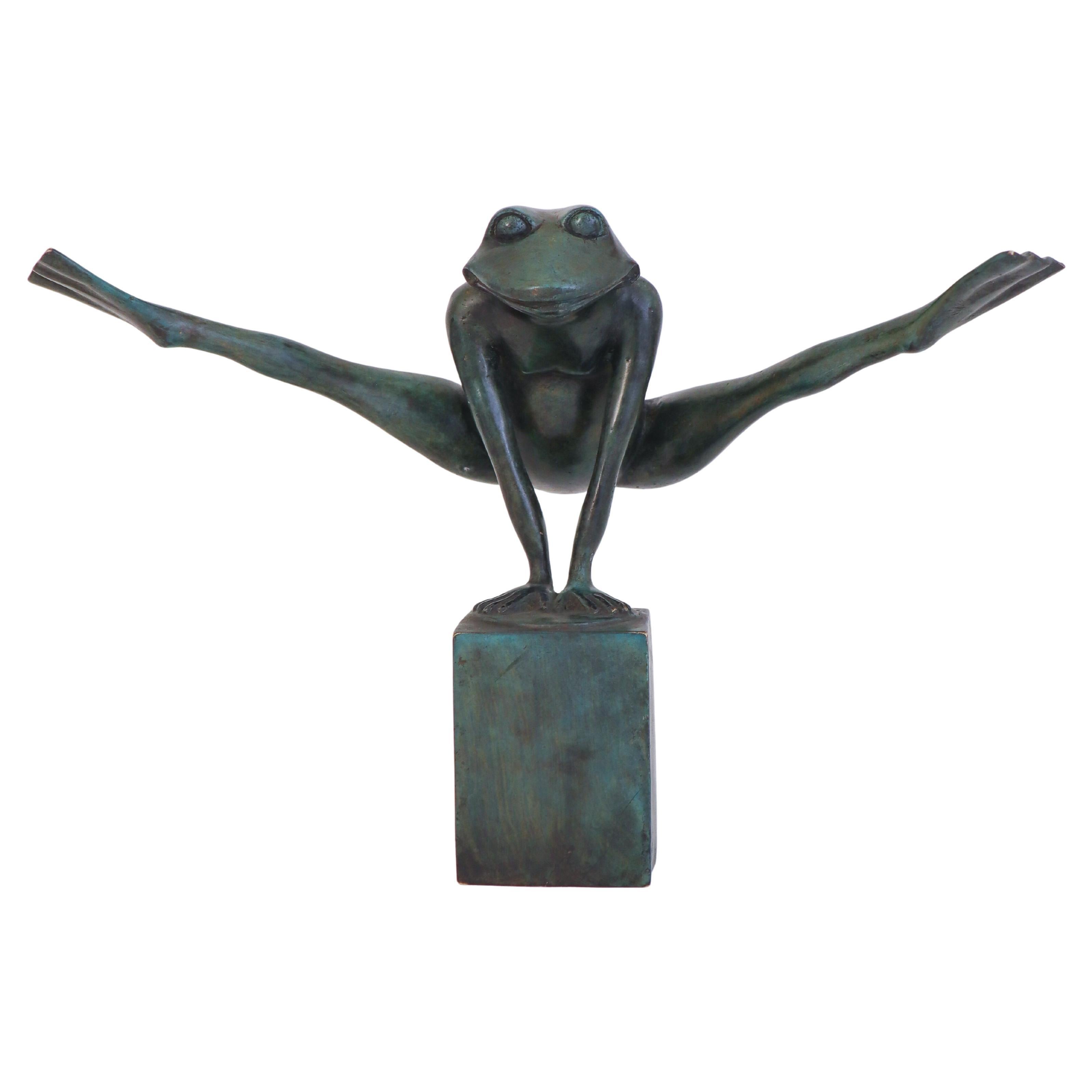 Bronze Sculpture - Green Jumping Frog