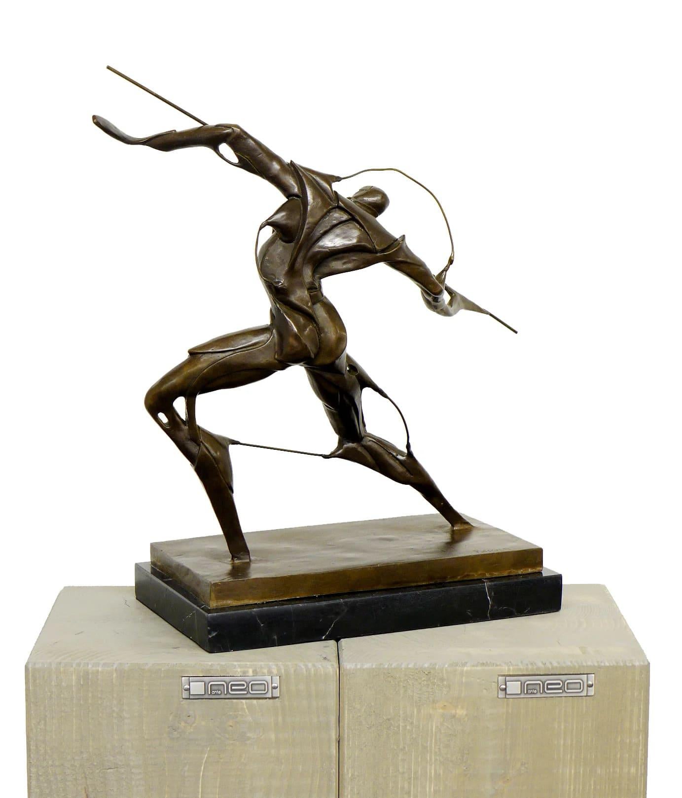 Escultura de bronce al gusto de Umberto Boccioni en Bueno estado para la venta en Saint-Ouen, FR