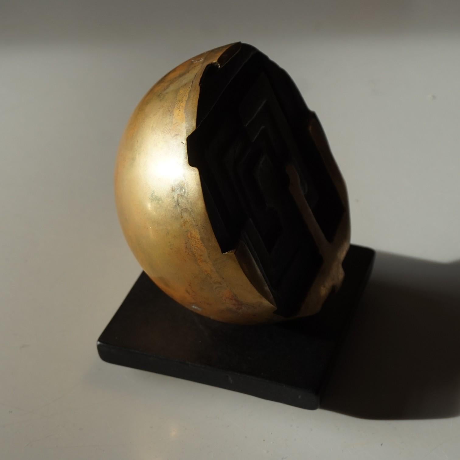 Scultura in bronzo Labirinto di Fanna Roncoroni, 1970 in vendita 6