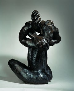 Scultura in bronzo "L'Homme aux deux mains droites" 1982, di Jacques Tenenhaus